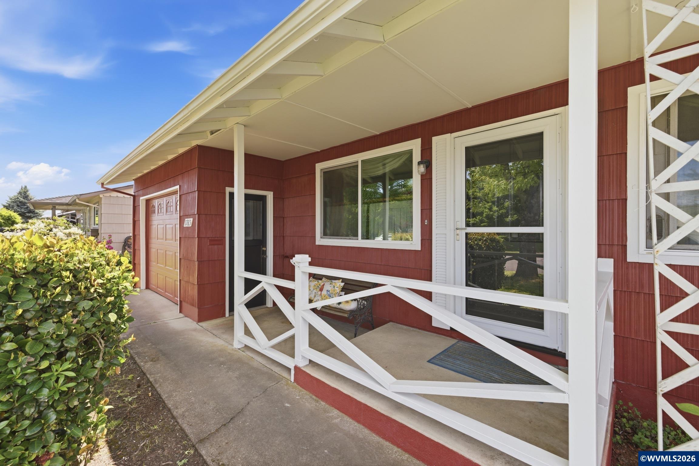 1765 Umpqua Rd