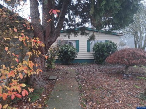 3393 Snow Peak Pl Lebanon OR 97355
