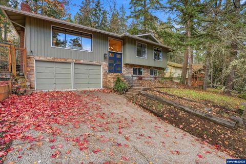 4390 Inwood Ln Eugene OR 97405