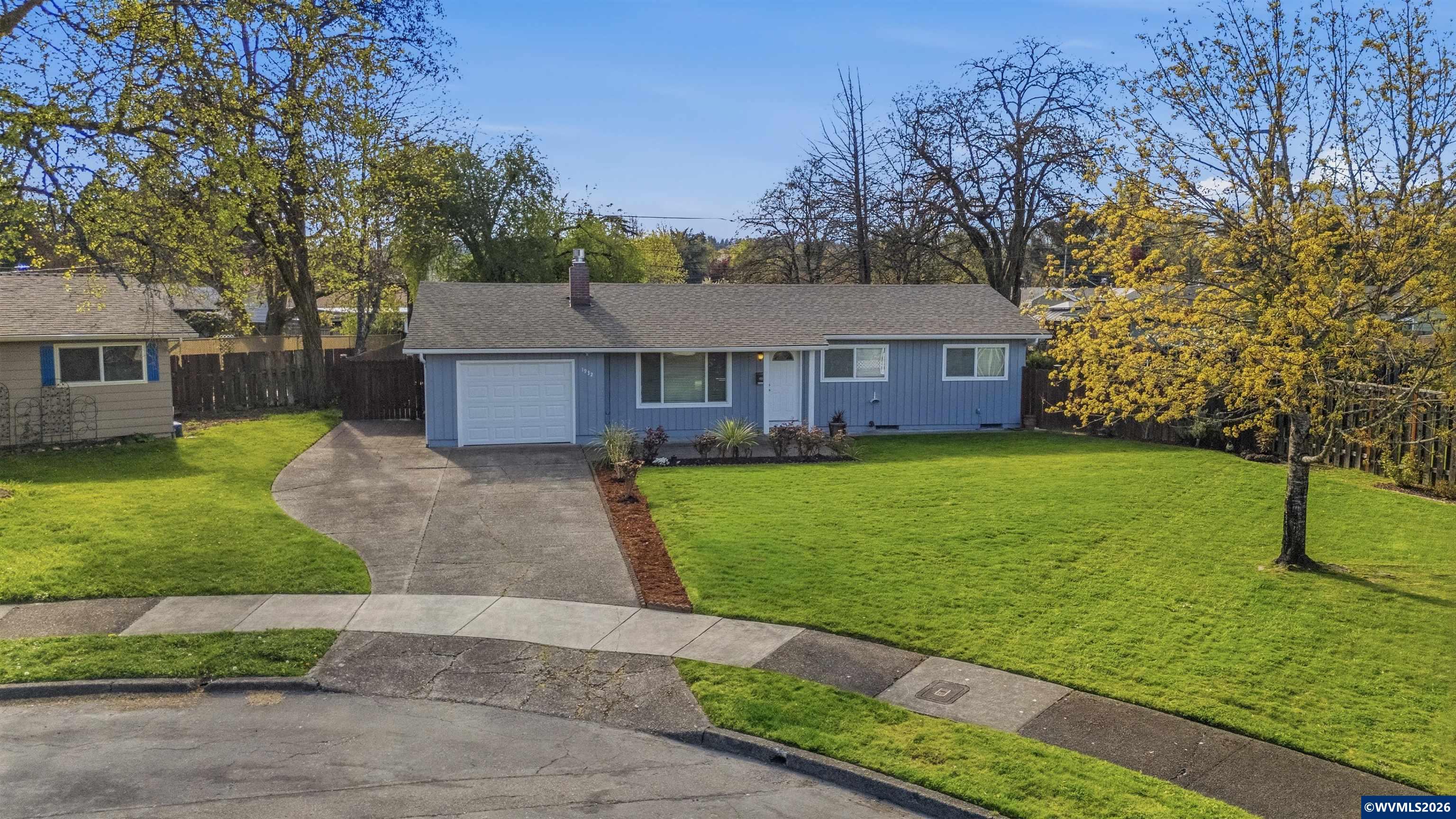 1932 NW Garryanna Pl