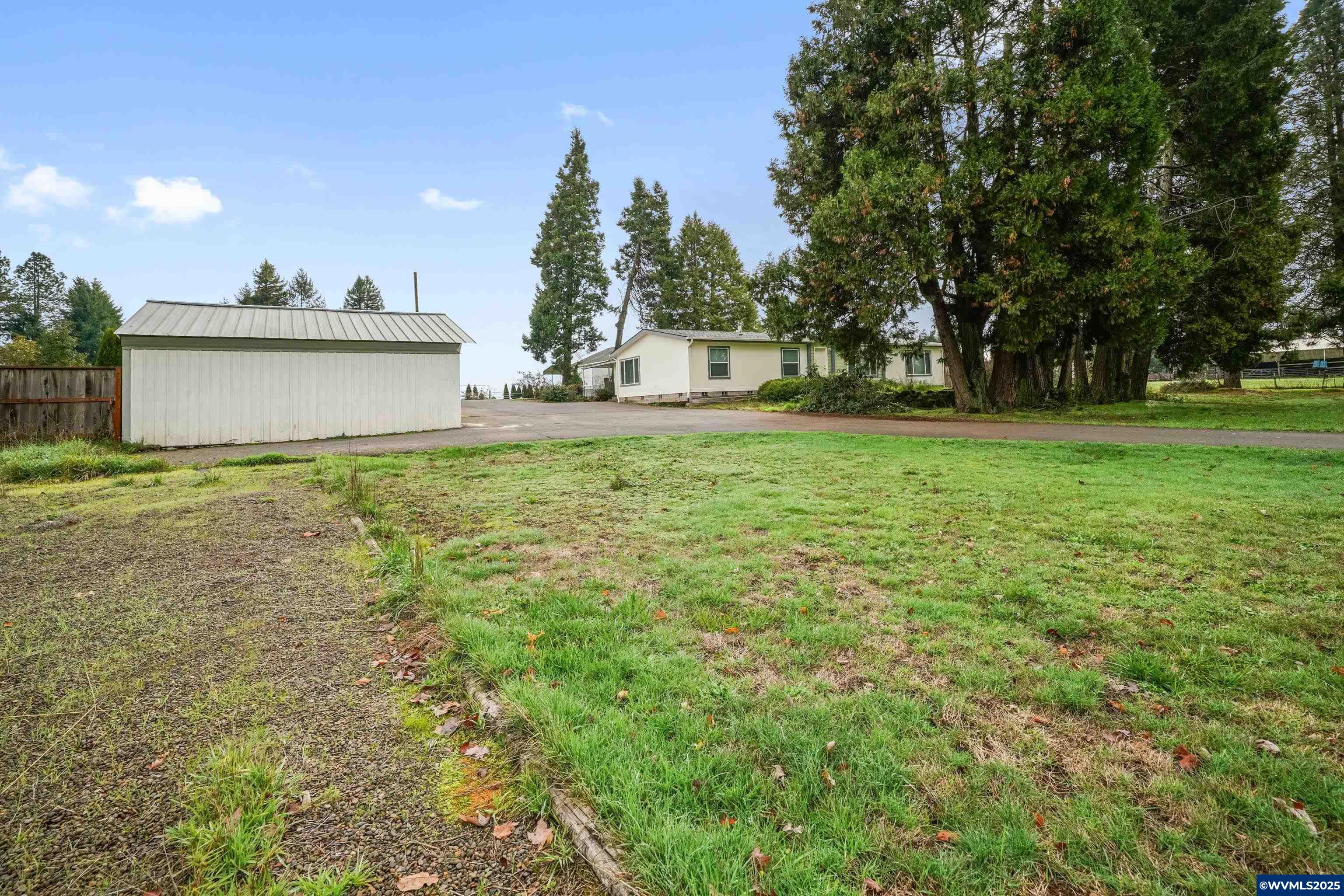 5992 Village View Ct SE