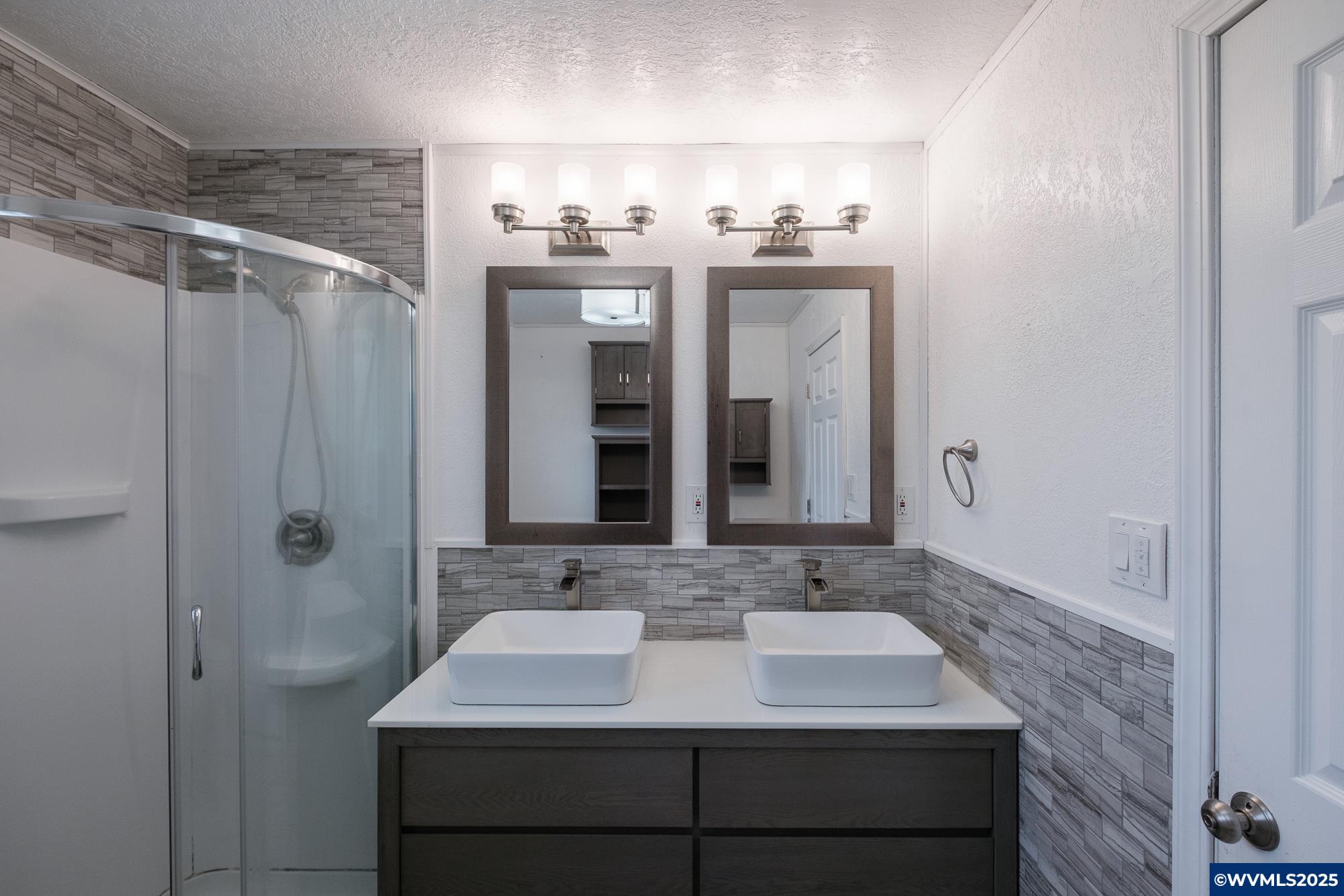 Keizer, Oregon 97303, United States, 3 Bedrooms Bedrooms, ,1 BathroomBathrooms,Residential,Active,123236