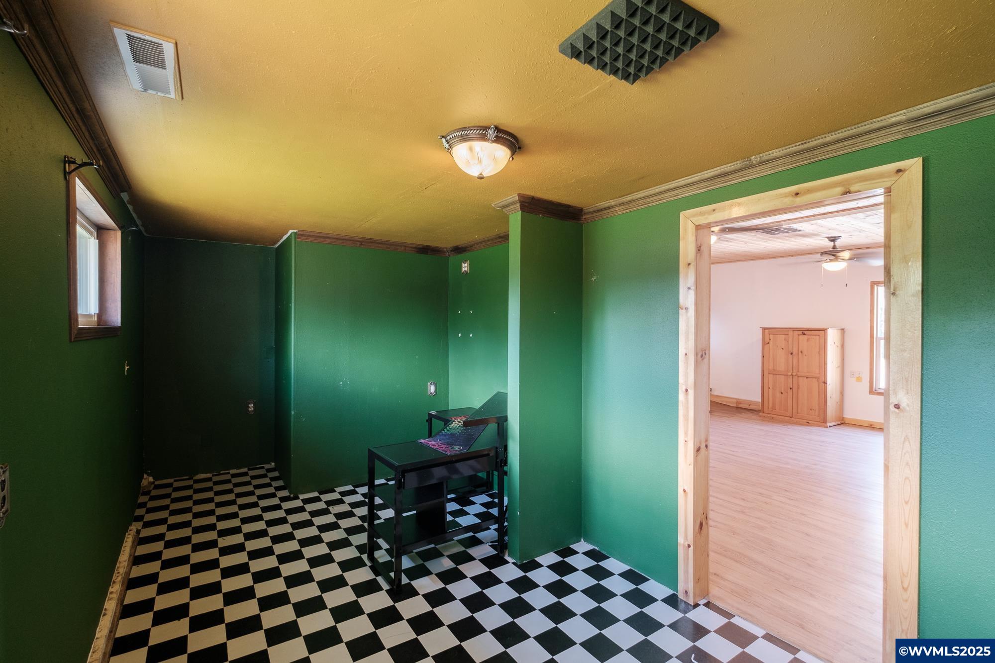 Keizer, Oregon 97303, United States, 3 Bedrooms Bedrooms, ,1 BathroomBathrooms,Residential,Active,123236