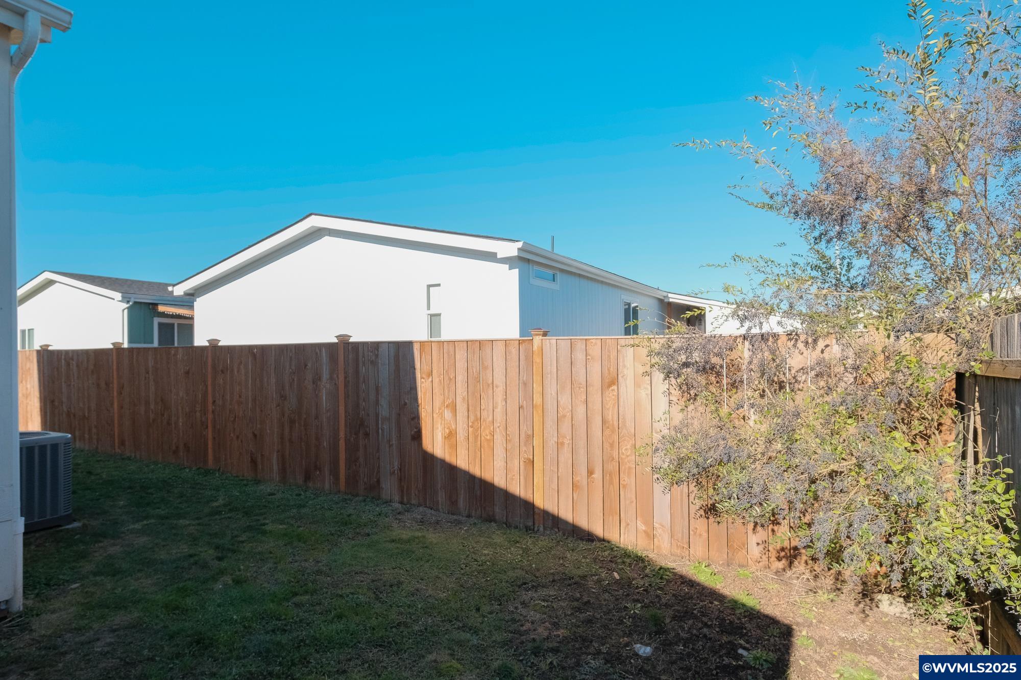 Salem, Oregon 97305, United States, 4 Bedrooms Bedrooms, ,2 BathroomsBathrooms,Residential,Active,13085