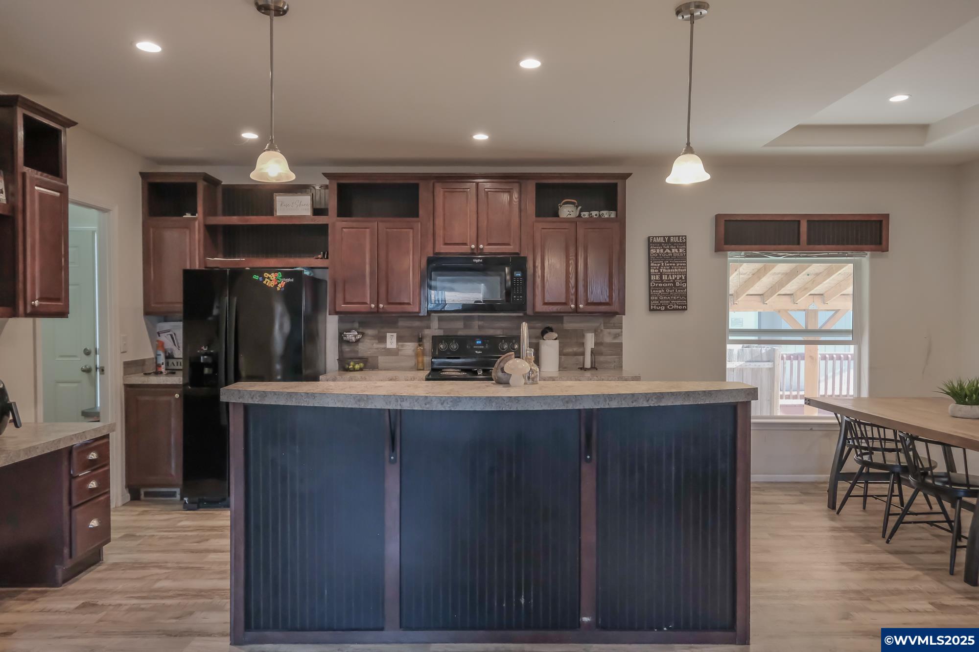 Salem, Oregon 97305, United States, 4 Bedrooms Bedrooms, ,2 BathroomsBathrooms,Residential,Active,13085