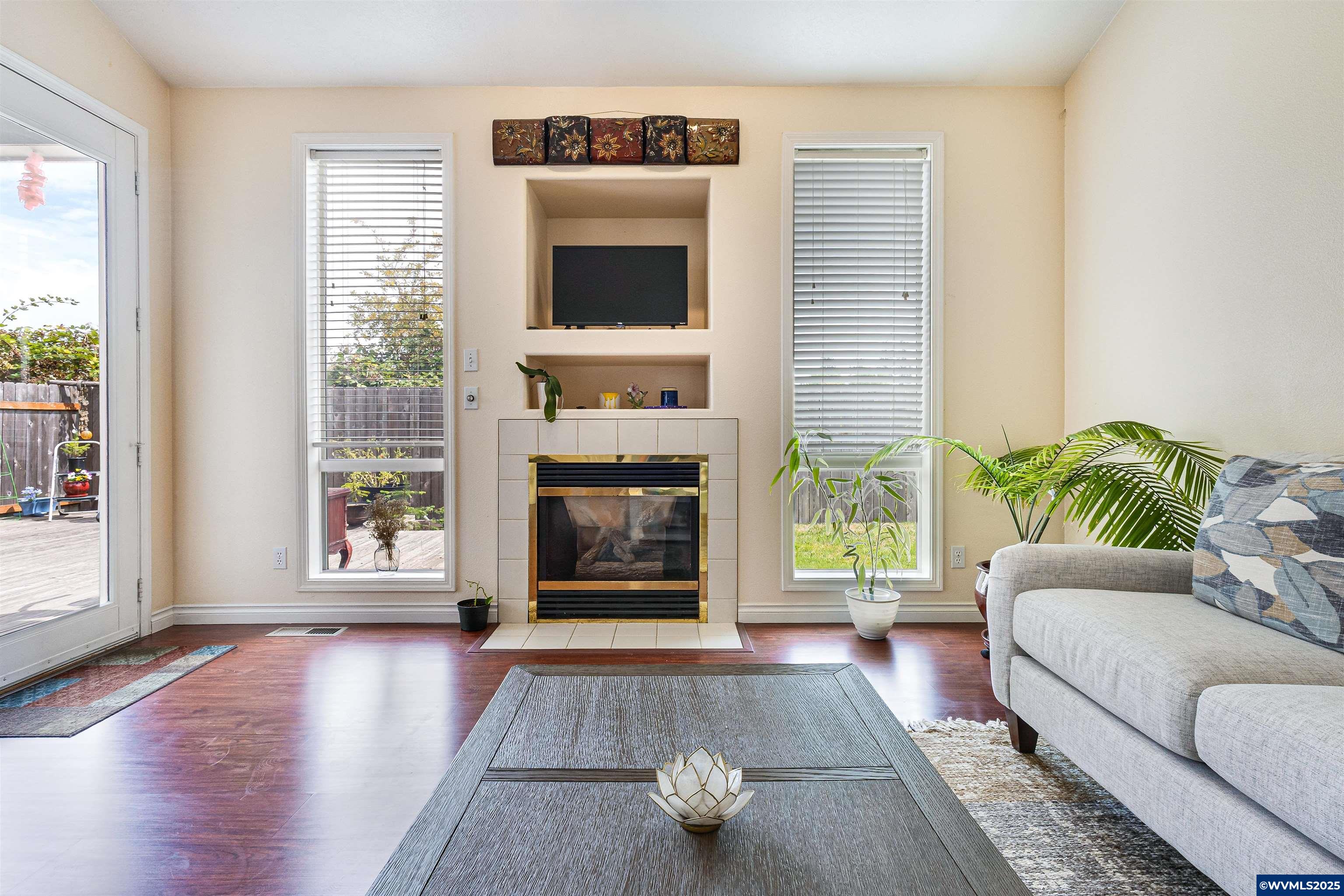 4418 Northside Dr NE