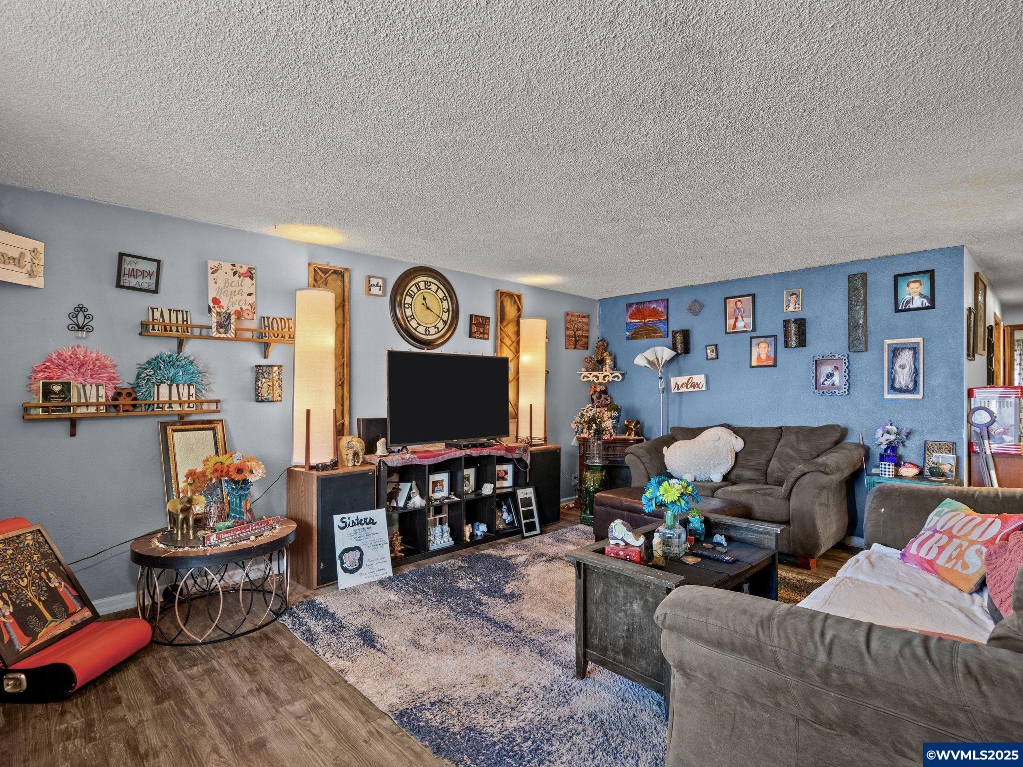 4862-4864 Cougar Ct SE