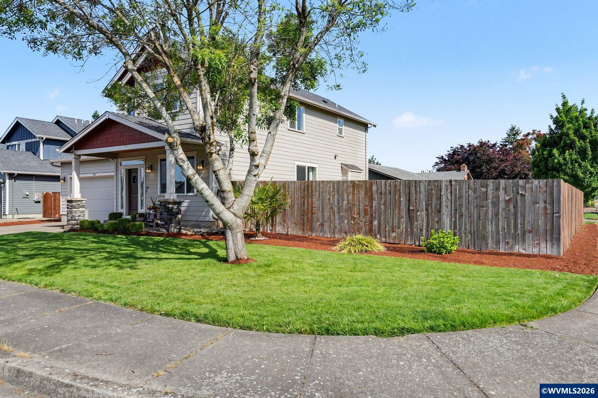 1995 Zachris Ct NE