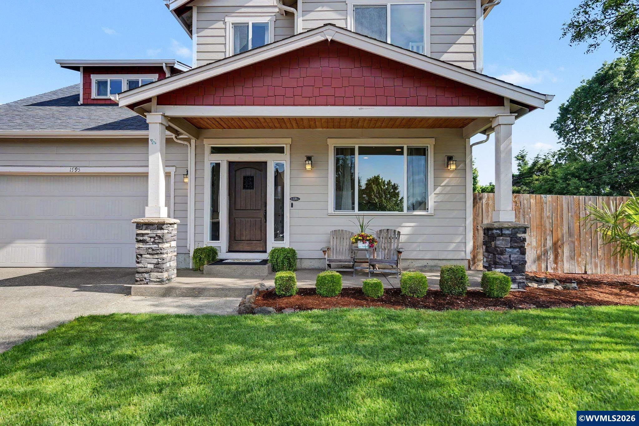 1995 Zachris Ct NE