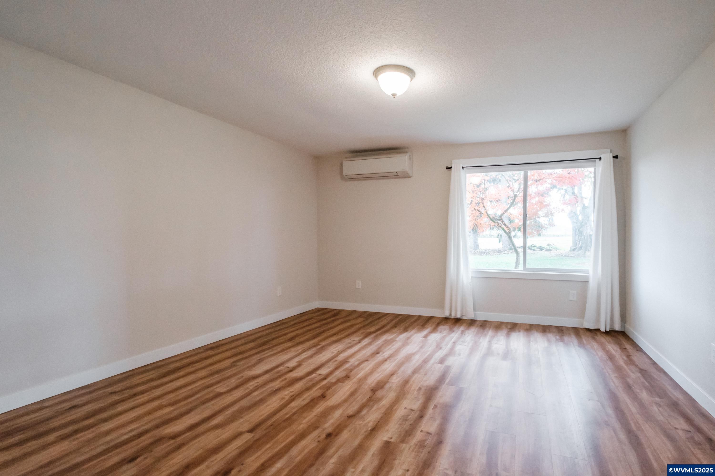 Mt Angel, Oregon 97362, United States, 4 Bedrooms Bedrooms, ,3 BathroomsBathrooms,Residential,Active,100088