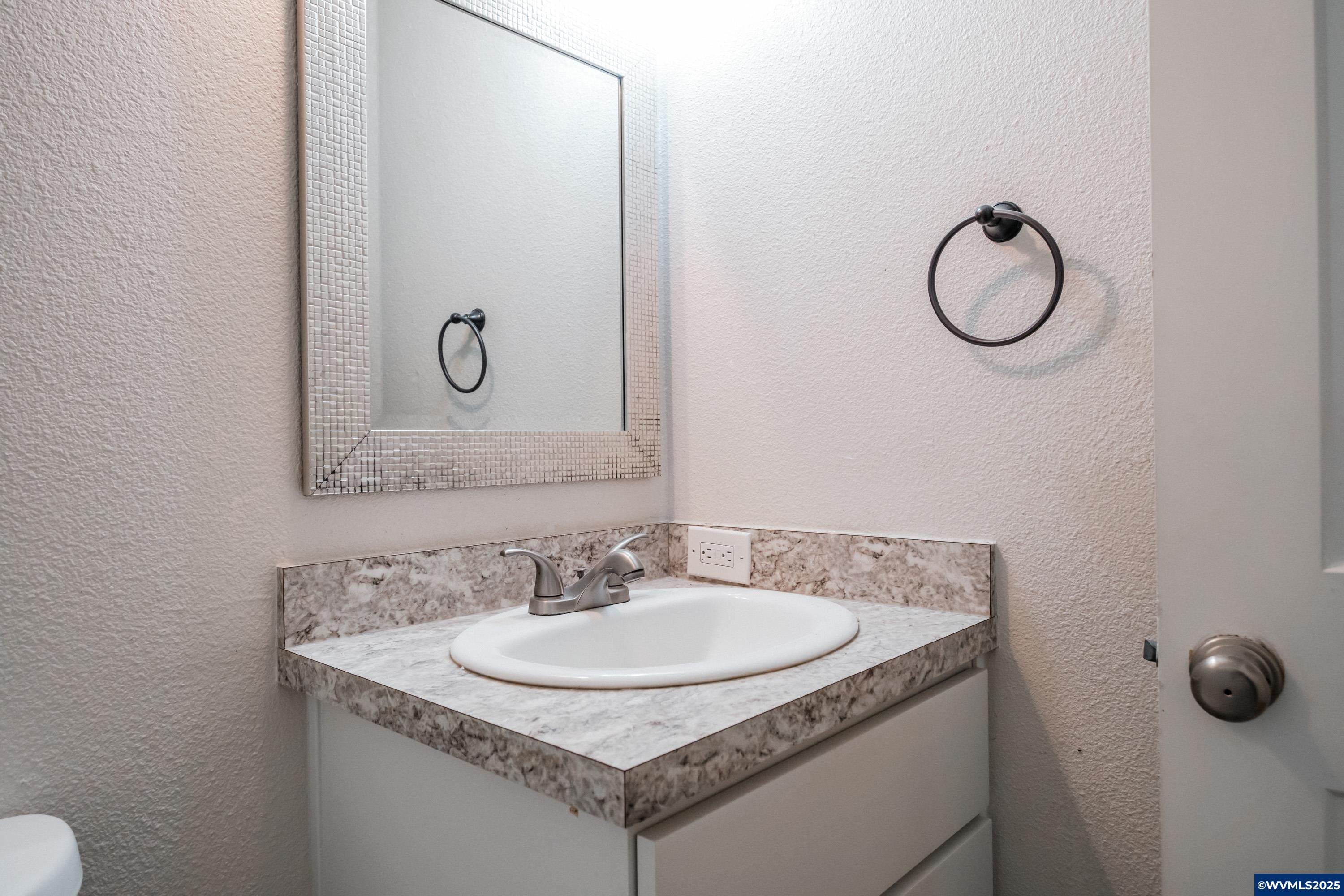 Mt Angel, Oregon 97362, United States, 4 Bedrooms Bedrooms, ,3 BathroomsBathrooms,Residential,Active,100088