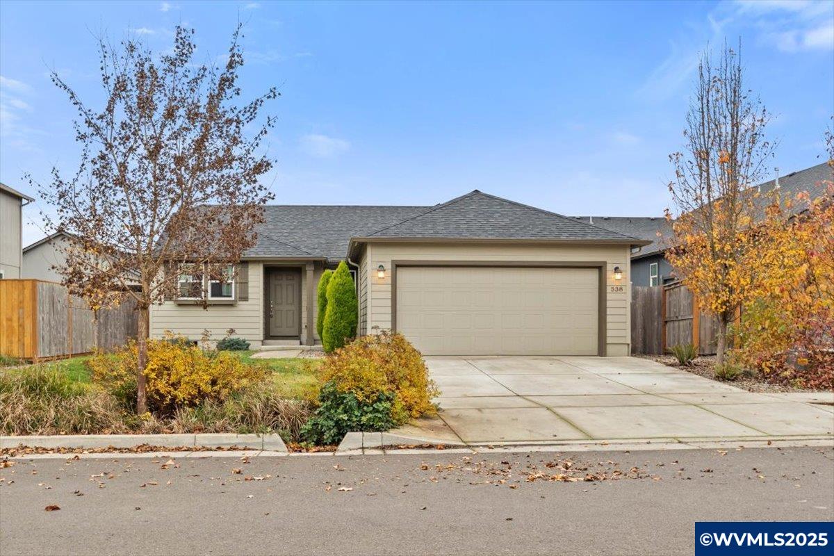 538 Churchill Downs St SE