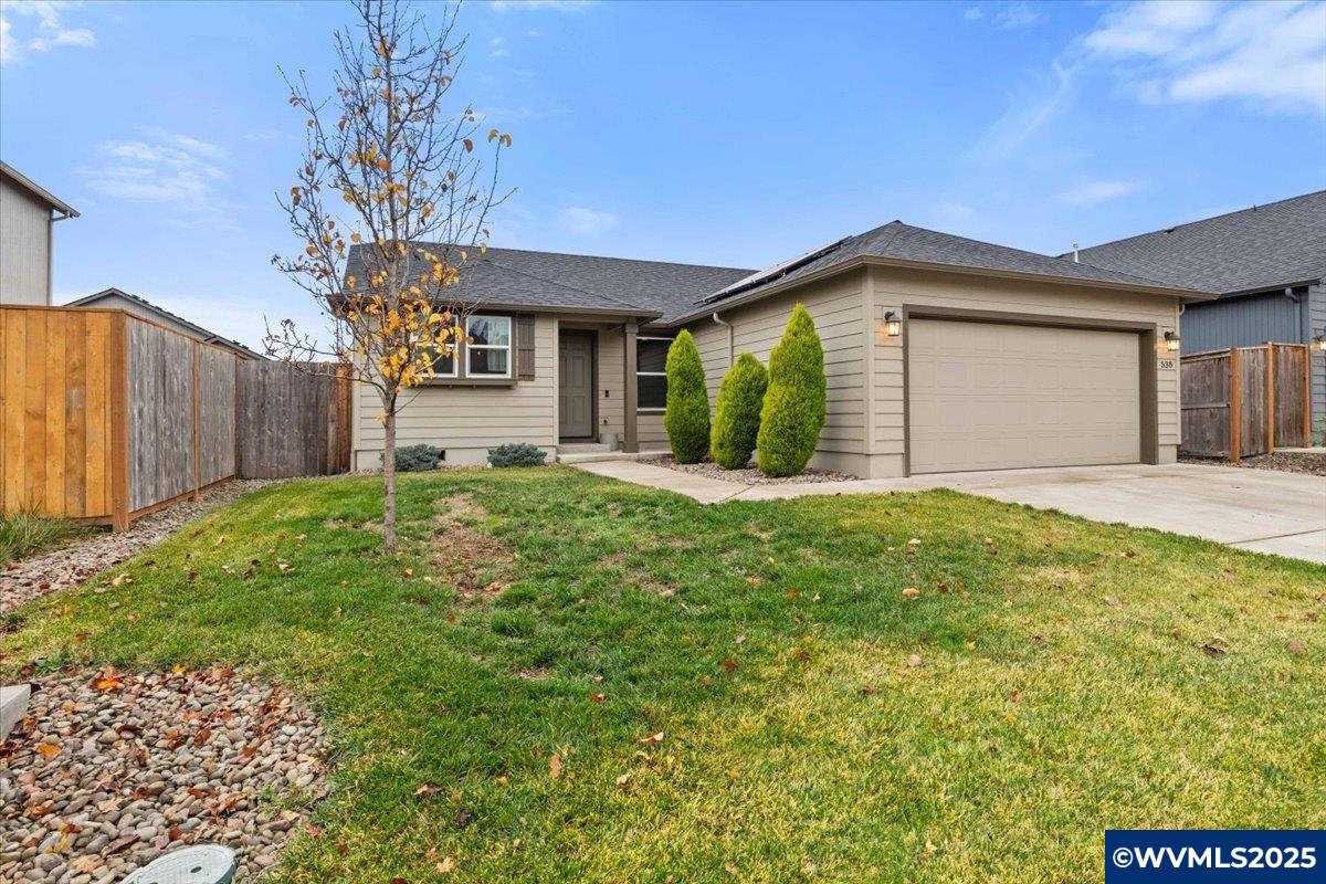 538 Churchill Downs St SE