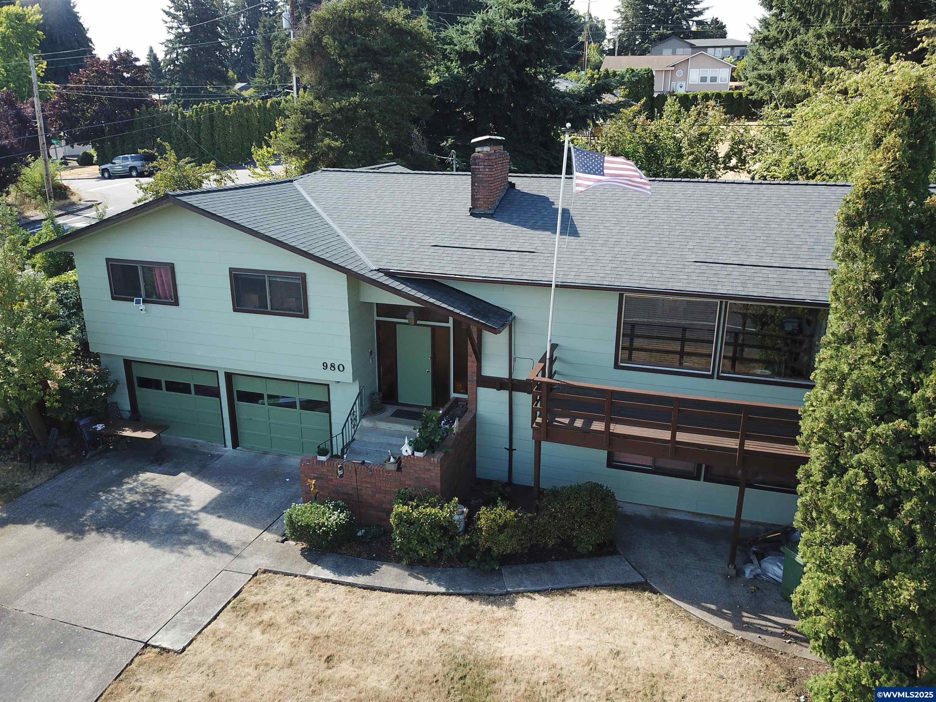 980 Fern Ridge Rd SE