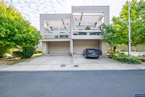 1336 Lupin Ln NW Salem OR 97304