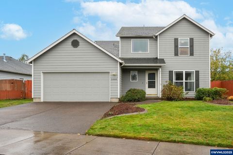 2000 Cougar Av SW Albany OR 97321