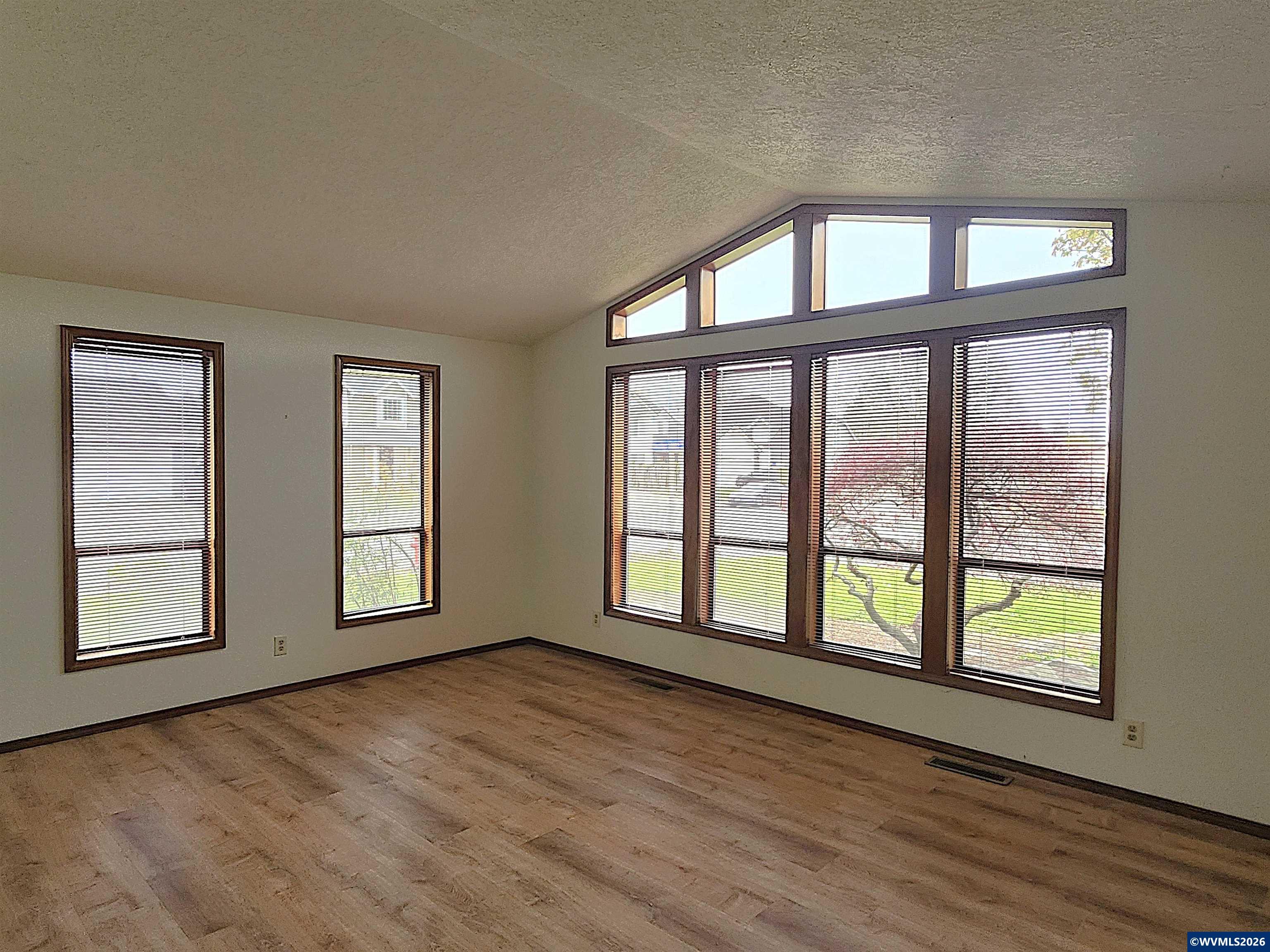 2195 Heather Stone Ct NE