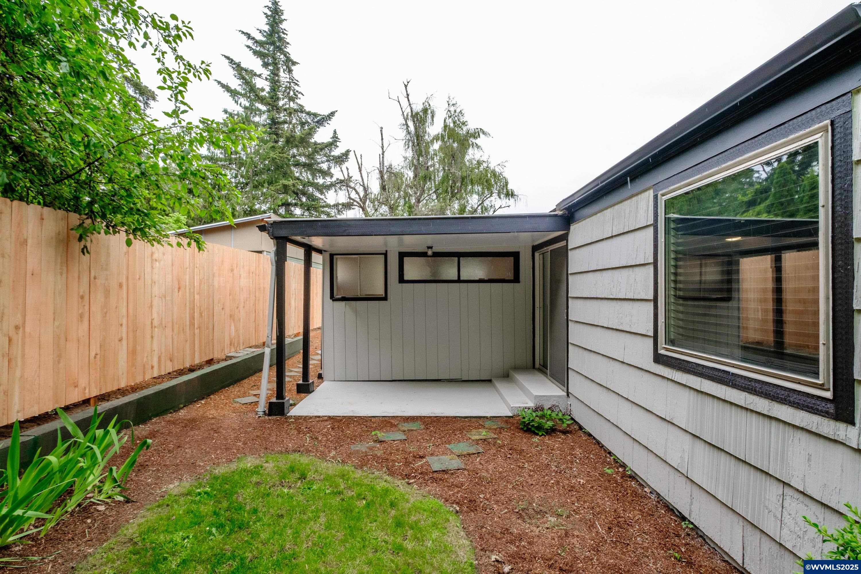 Silverton, Oregon 97381, United States, 3 Bedrooms Bedrooms, ,2 BathroomsBathrooms,Residential,Active,81092