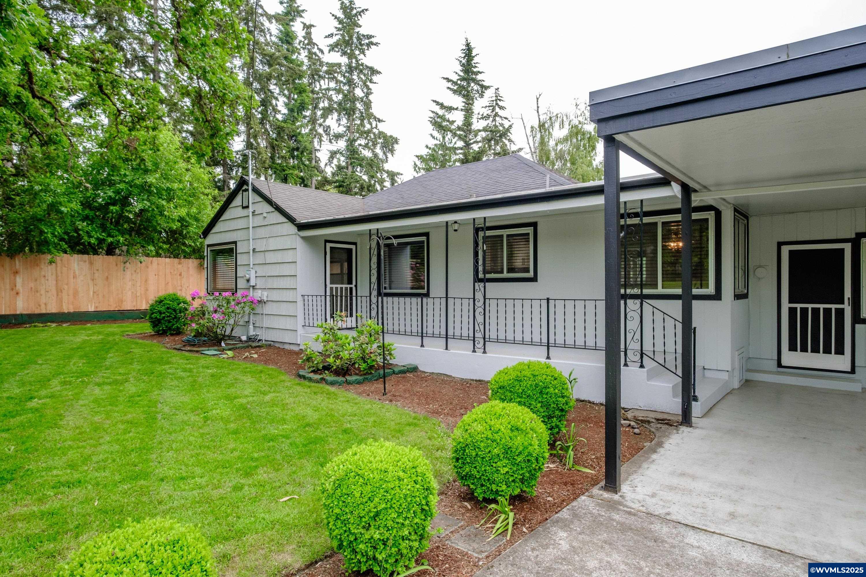 Silverton, Oregon 97381, United States, 3 Bedrooms Bedrooms, ,2 BathroomsBathrooms,Residential,Active,81092