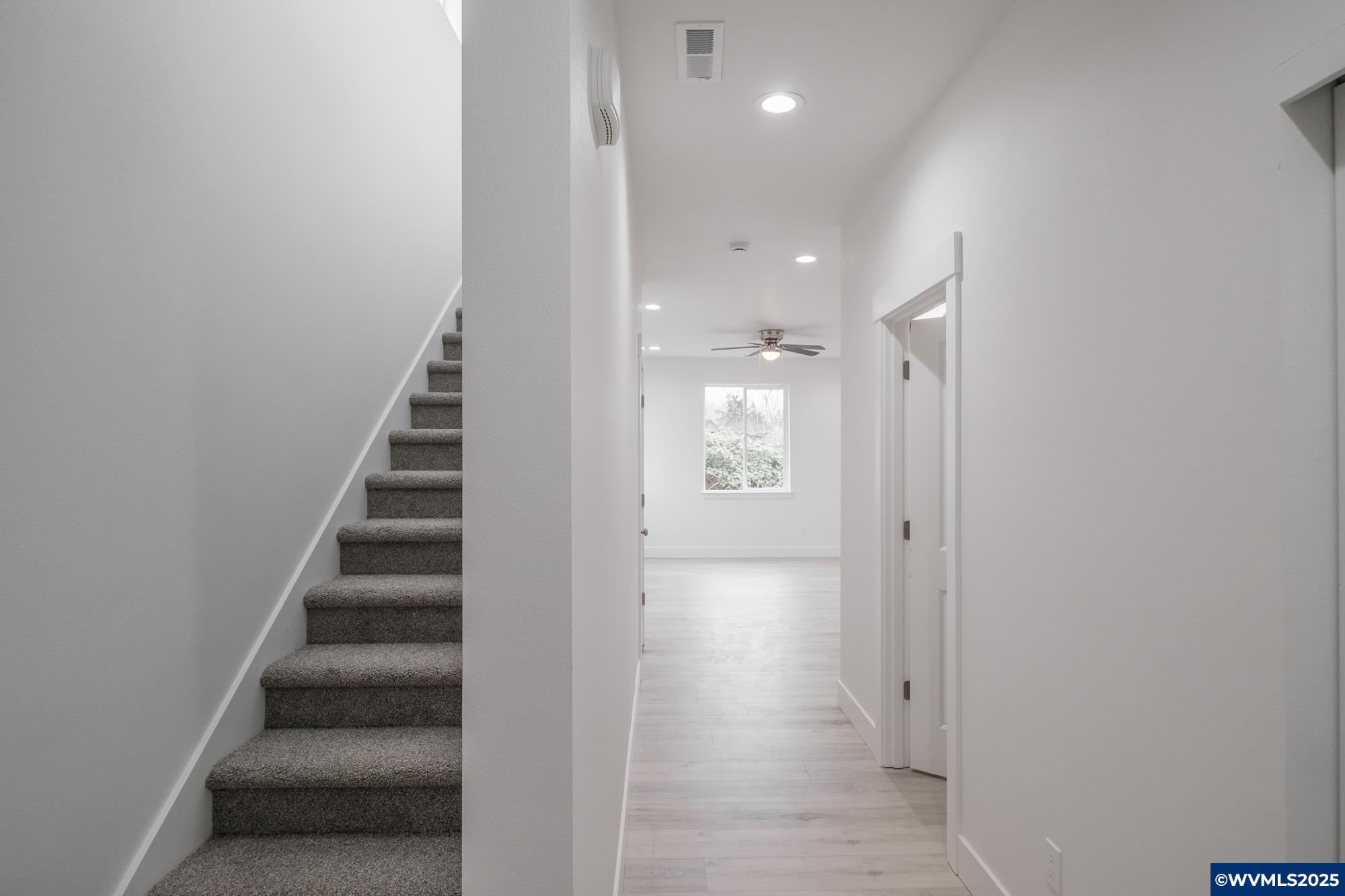 Lebanon, Oregon 97355, United States, 6 Bedrooms Bedrooms, ,6 BathroomsBathrooms,Residential,Active,77623