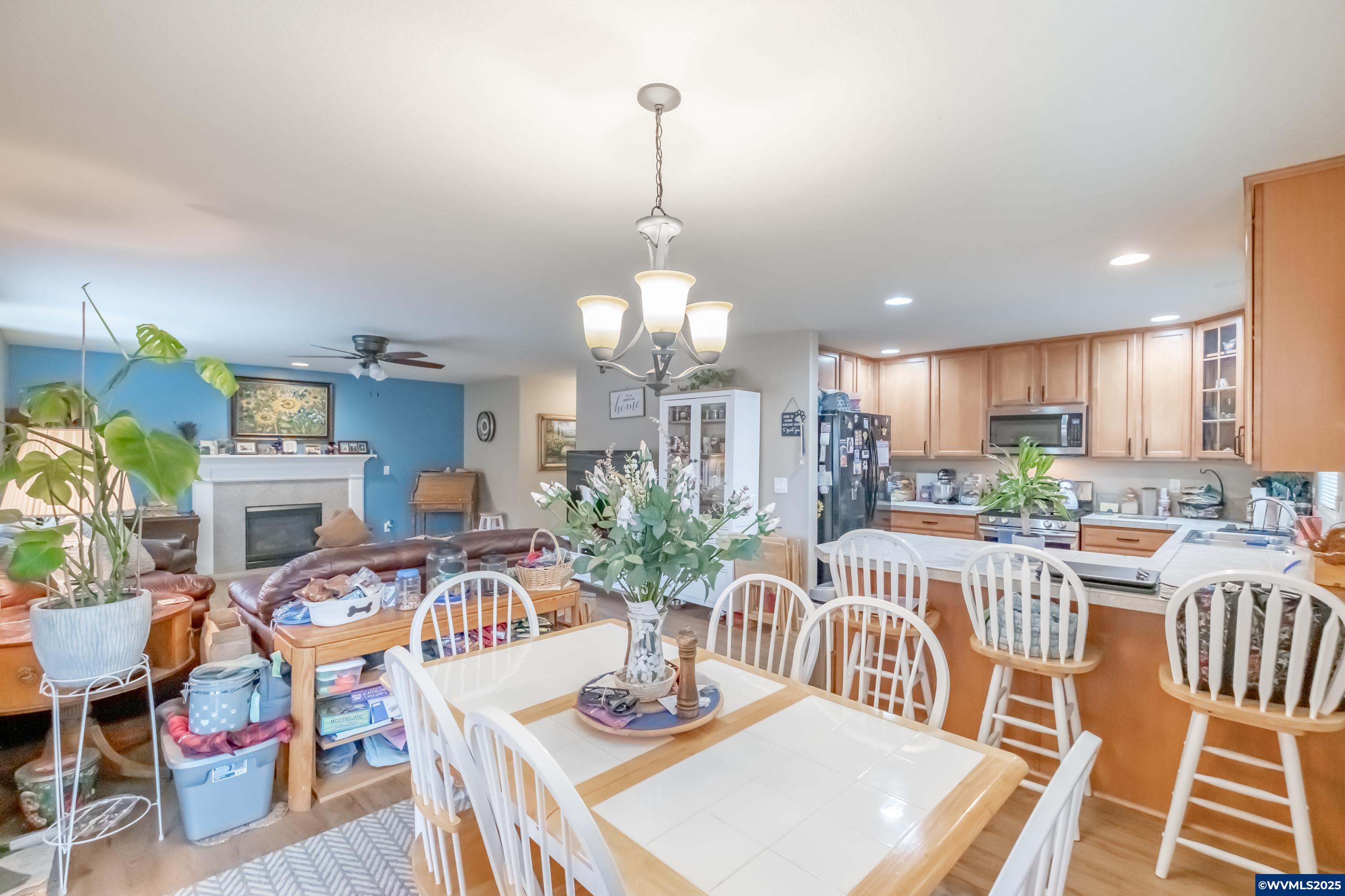 4145 Winners Circle Av SE