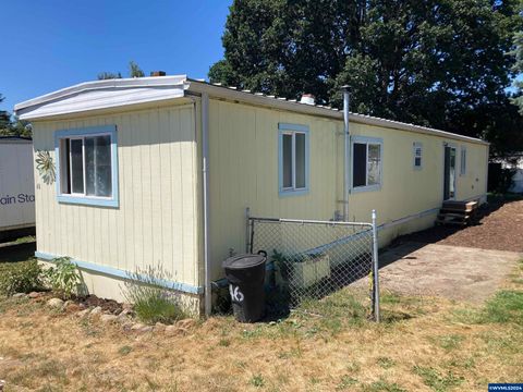 Manufactured Home in Sweet Home OR 1530 Tamarack St.jpg