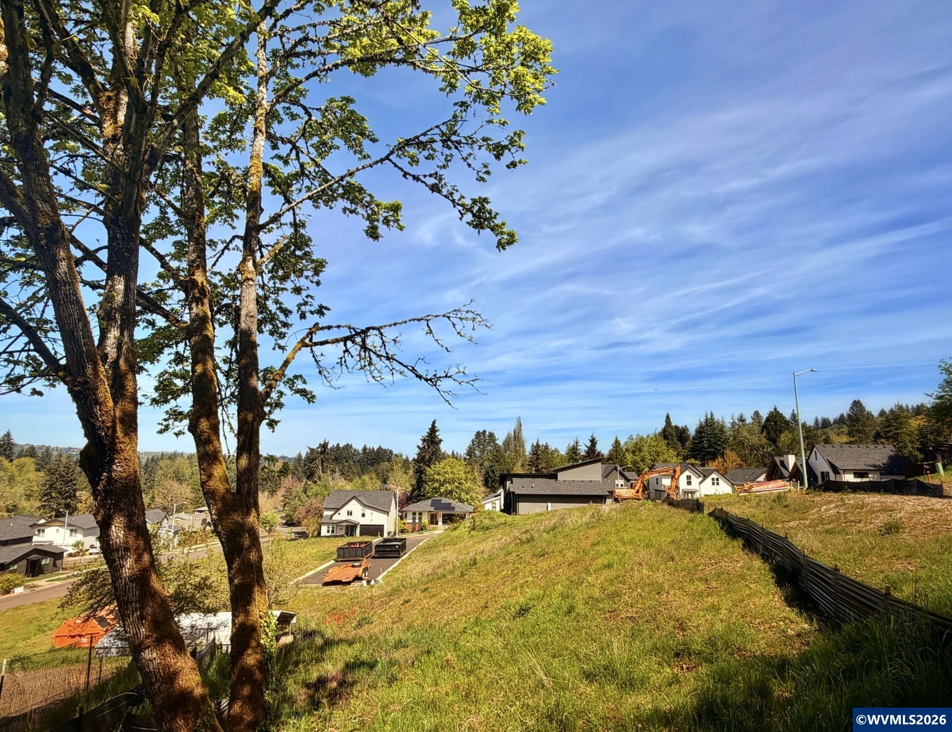 3677 Maidenhair Pl S