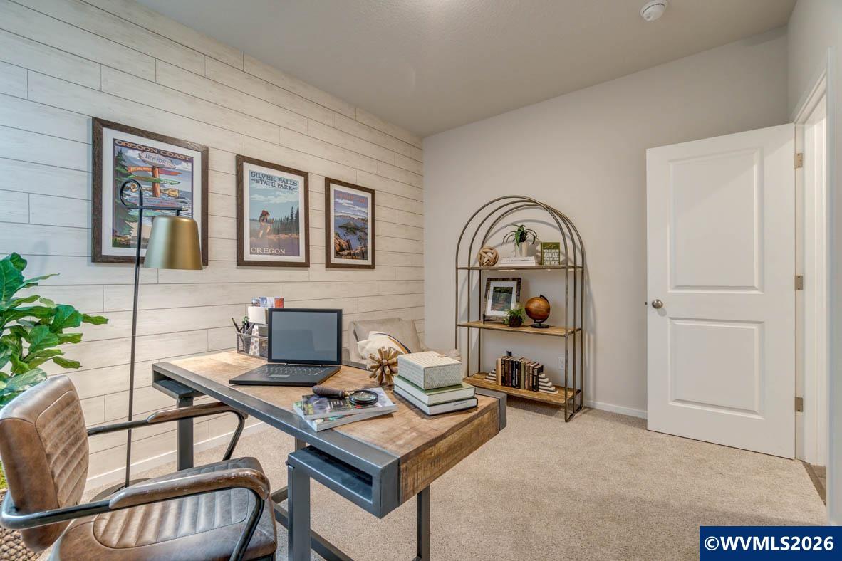 410 Reno St NE