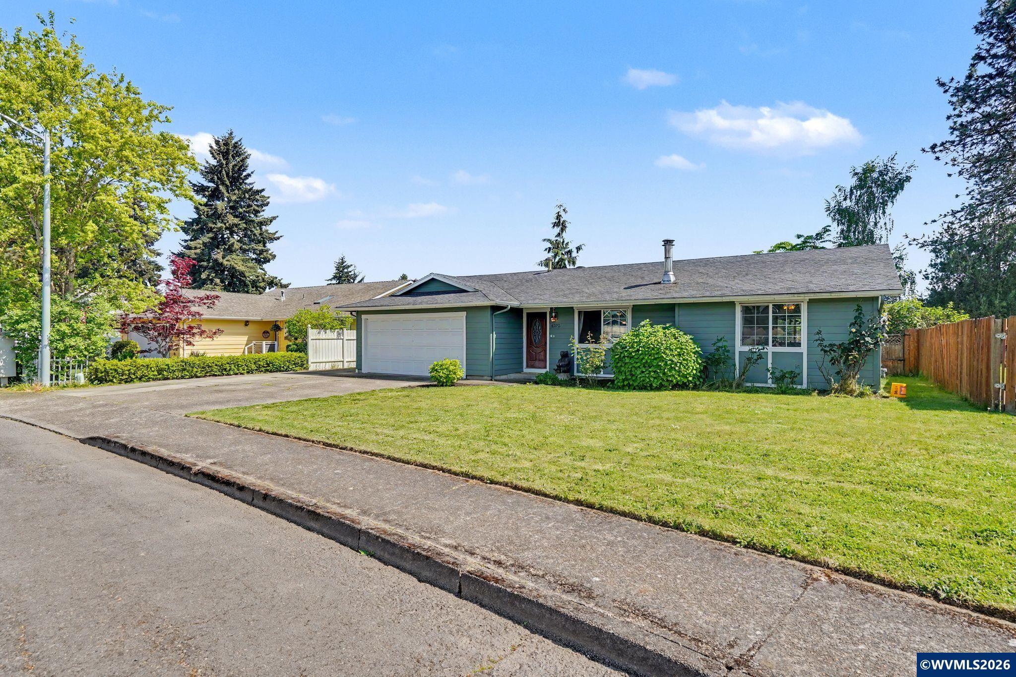 4272 Sylvia Ct SE