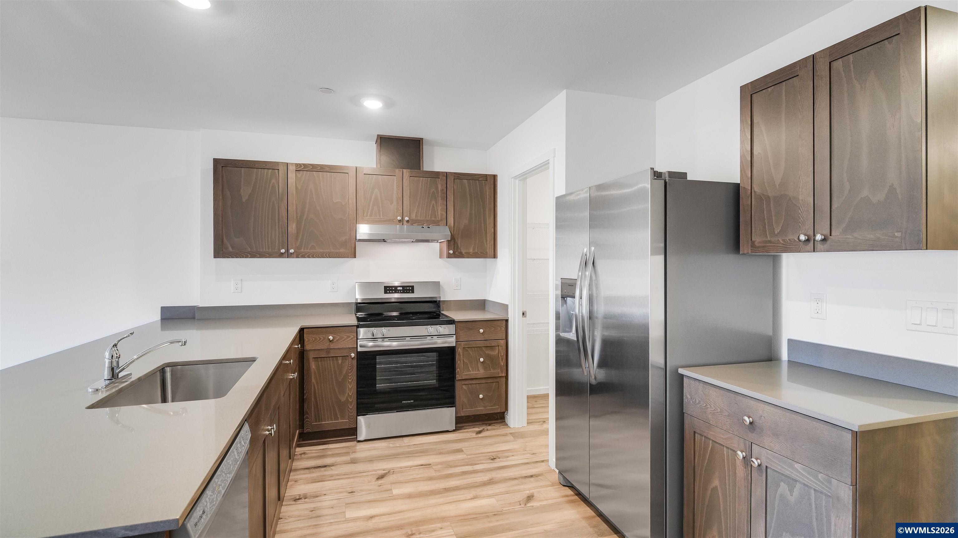 1442 Laura Vista Dr NW
