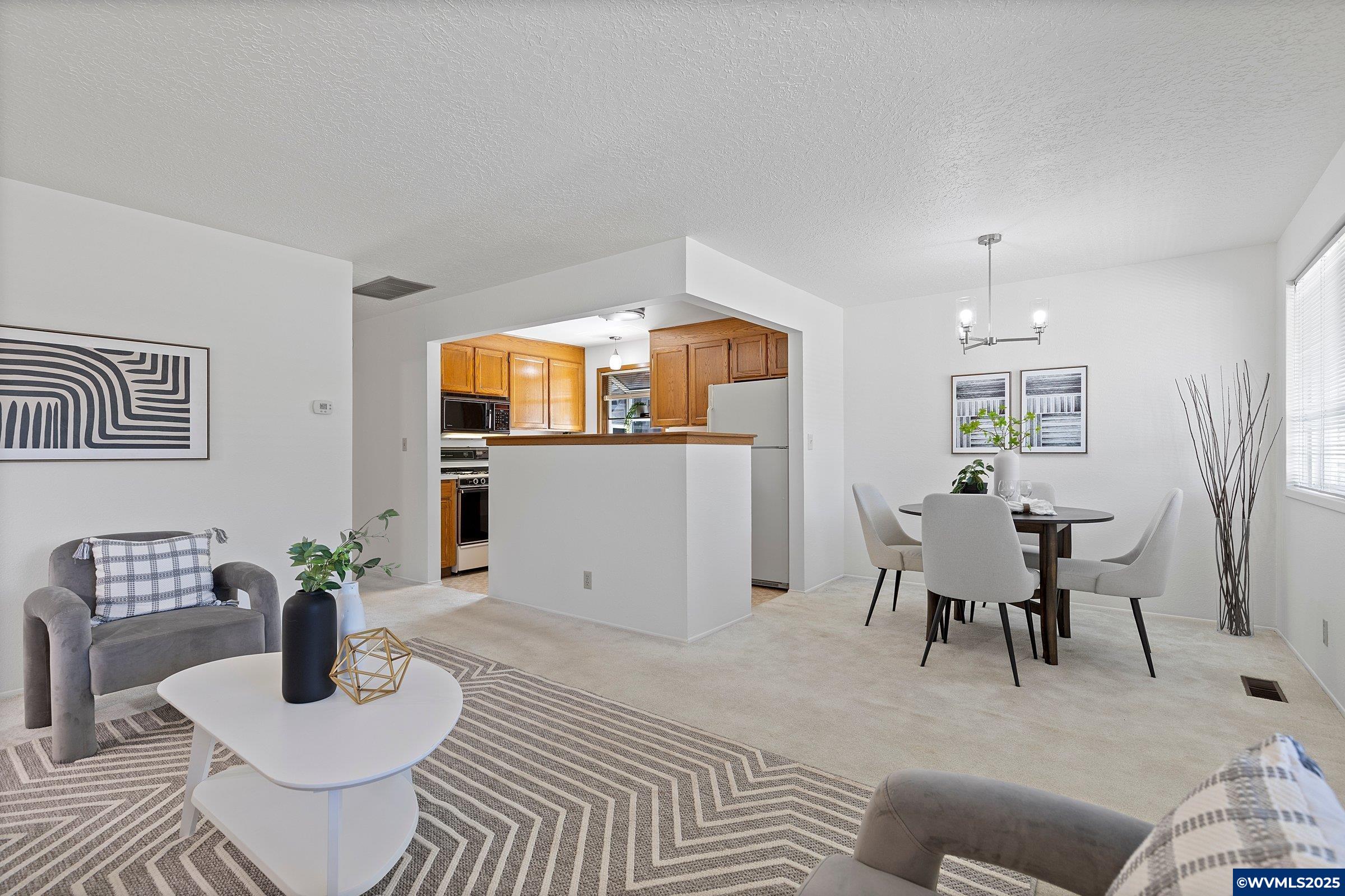 1355 Thompson Rd
