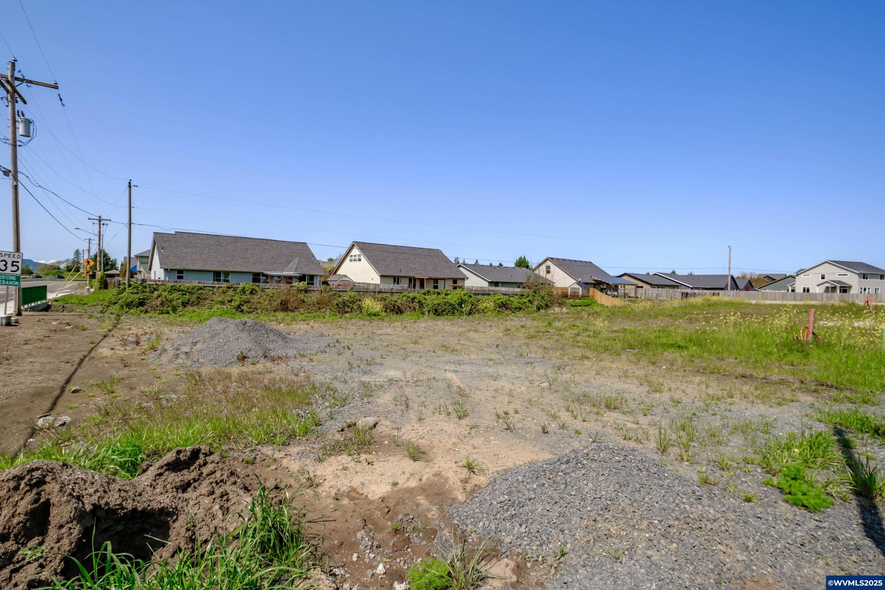 Lebanon, Oregon 97355, United States, 6 Bedrooms Bedrooms, ,6 BathroomsBathrooms,Residential,Pending,242451