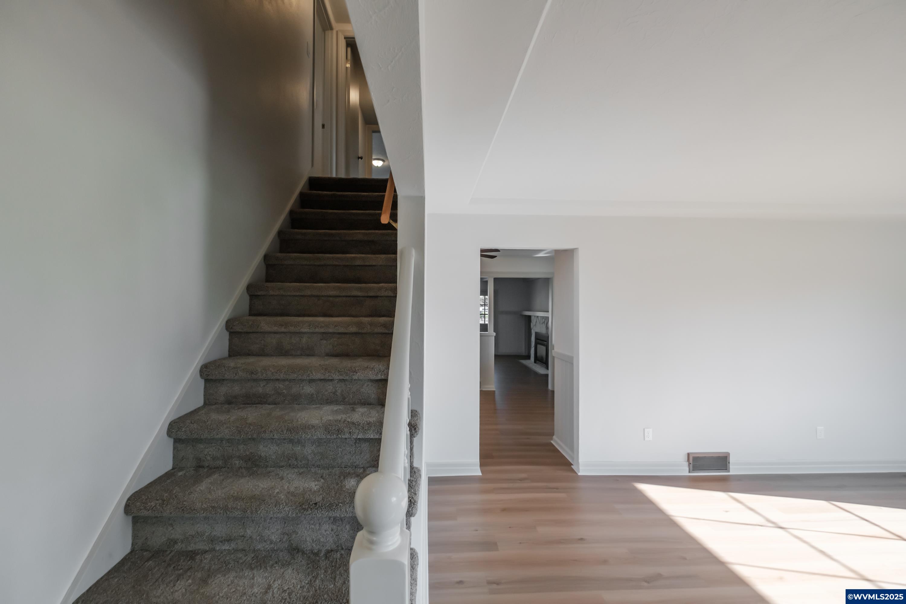 Salem, Oregon 97301, United States, 4 Bedrooms Bedrooms, ,3 BathroomsBathrooms,Residential,Pending,110597