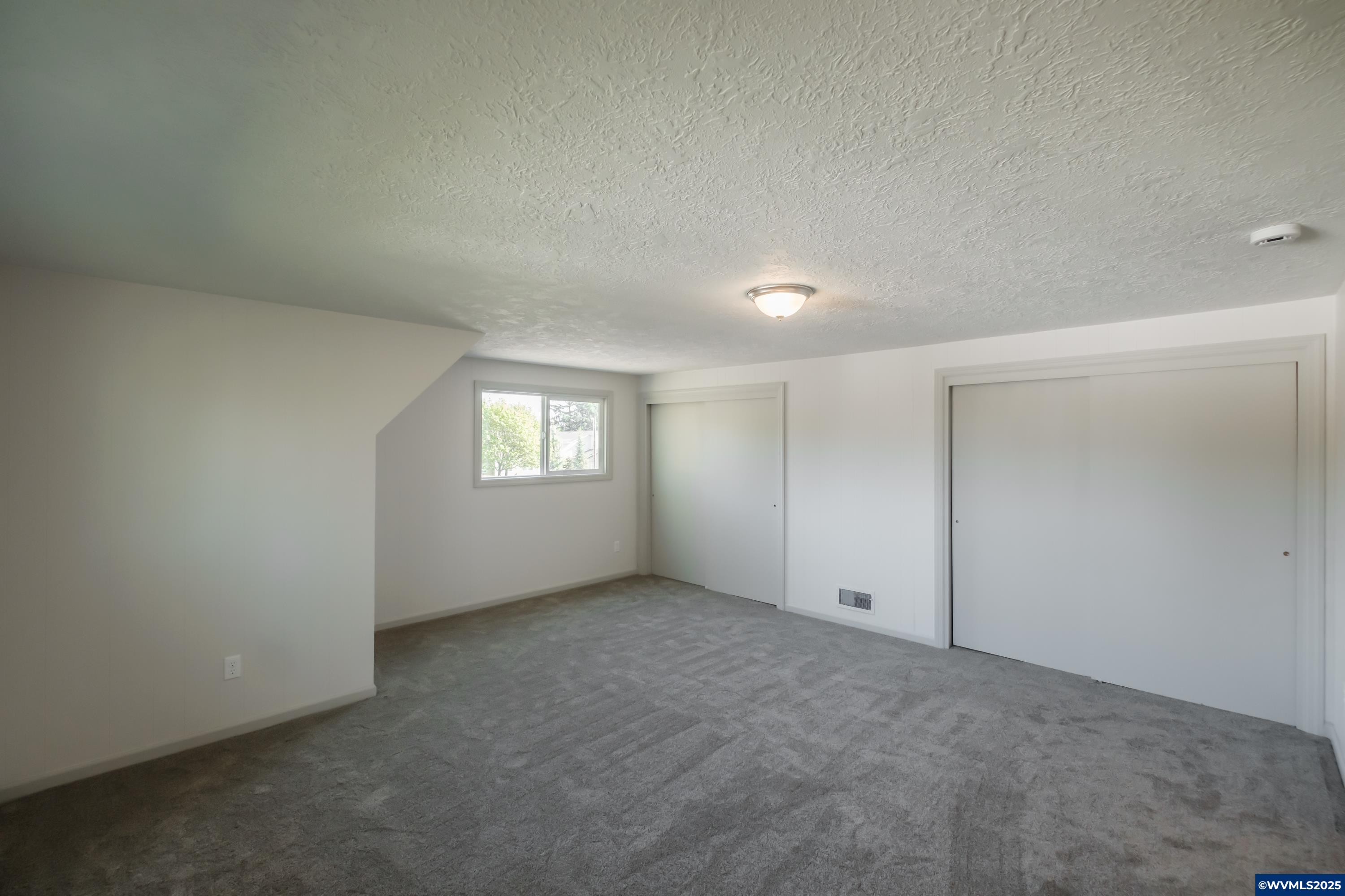 Salem, Oregon 97301, United States, 4 Bedrooms Bedrooms, ,3 BathroomsBathrooms,Residential,Pending,110597