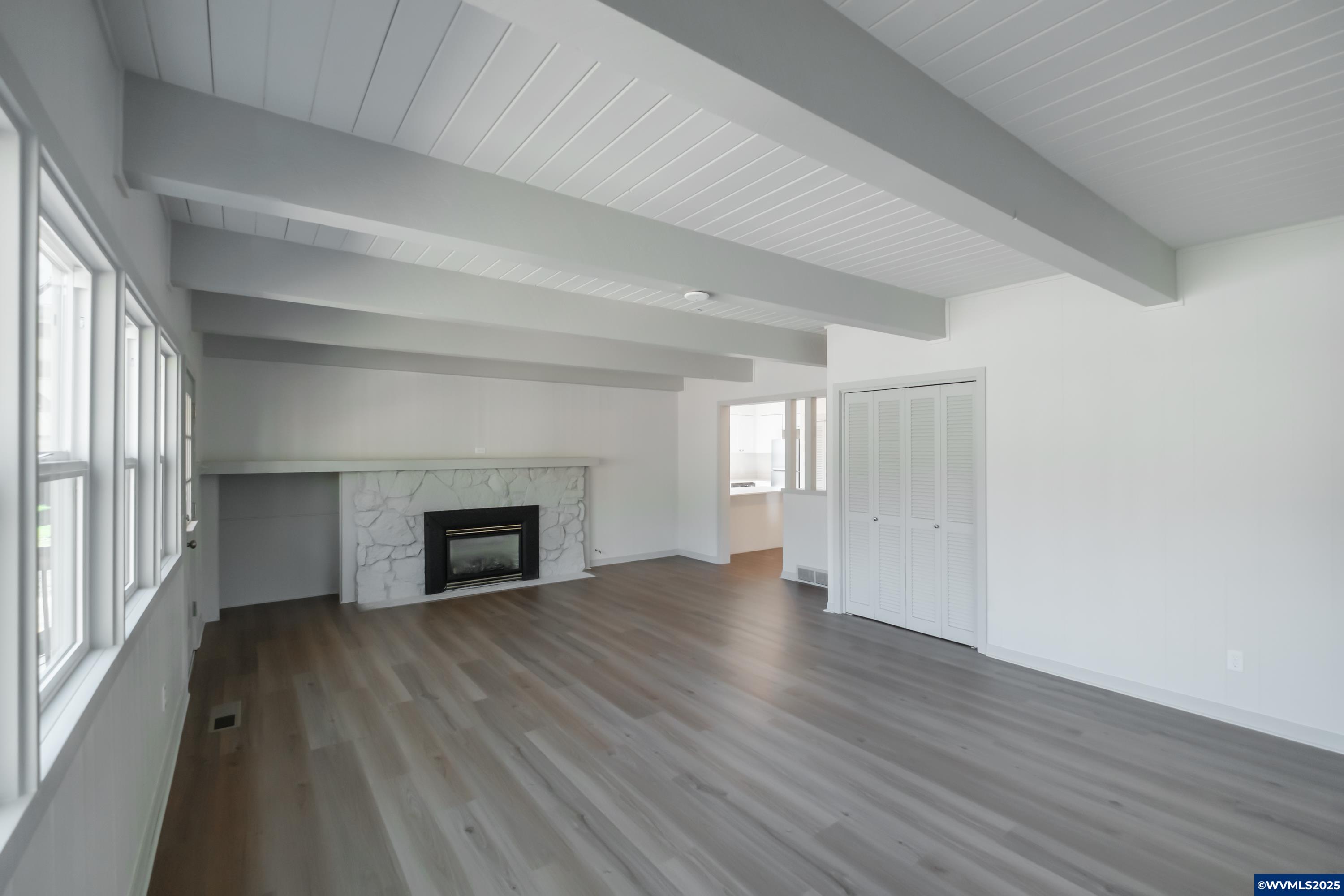 Salem, Oregon 97301, United States, 4 Bedrooms Bedrooms, ,3 BathroomsBathrooms,Residential,Pending,110597