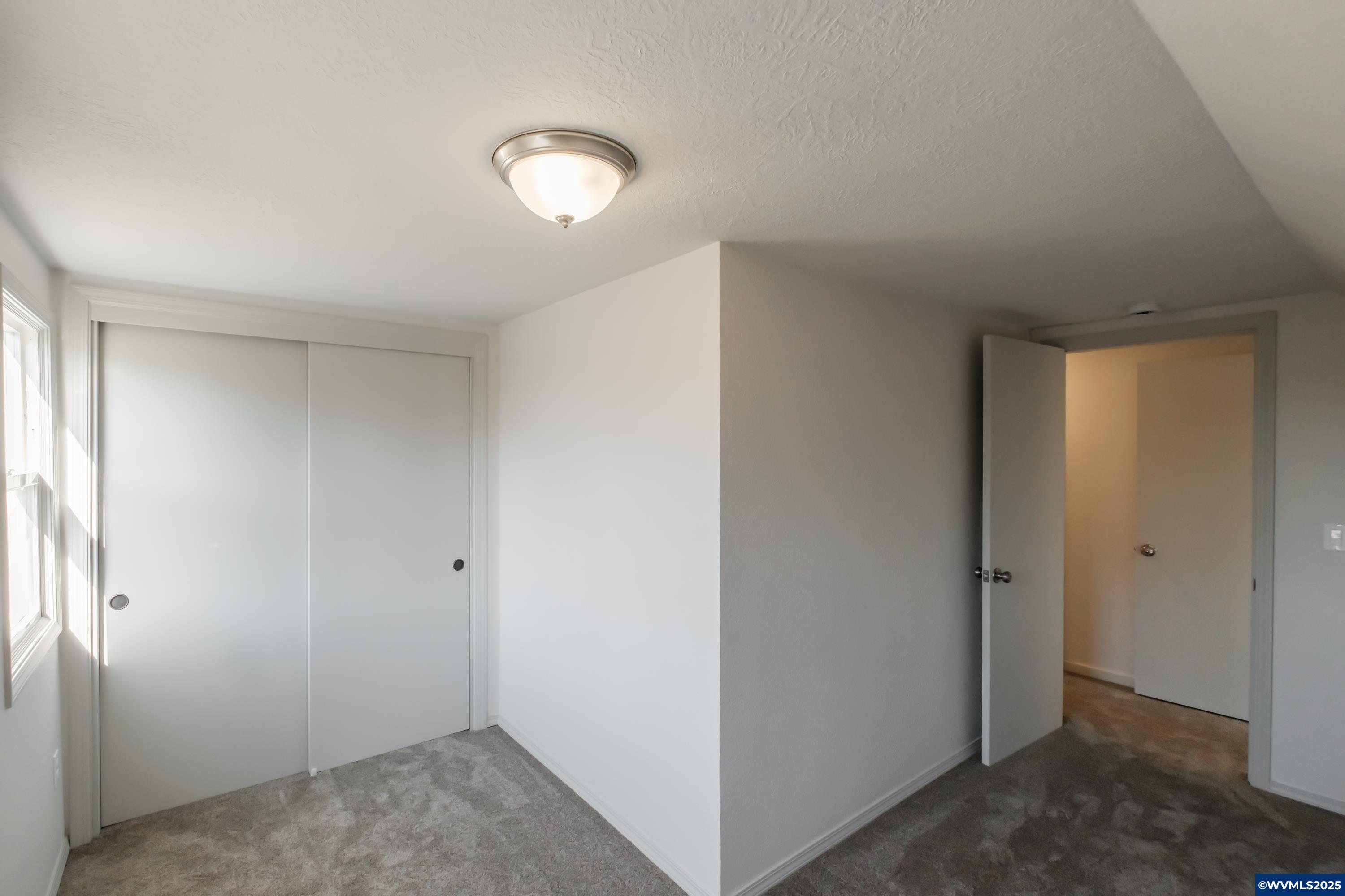 Salem, Oregon 97301, United States, 4 Bedrooms Bedrooms, ,3 BathroomsBathrooms,Residential,Pending,110597