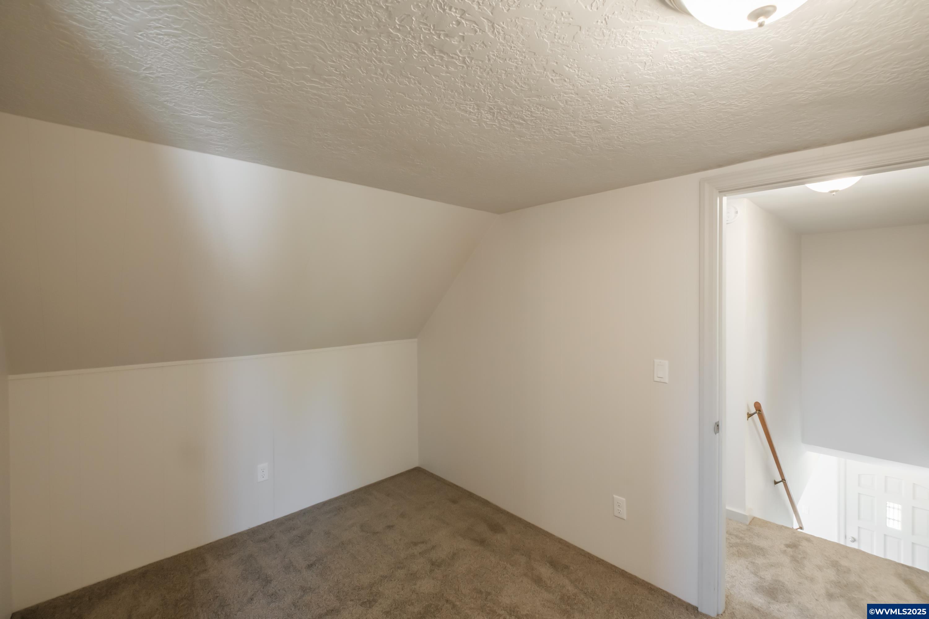 Salem, Oregon 97301, United States, 4 Bedrooms Bedrooms, ,3 BathroomsBathrooms,Residential,Pending,110597