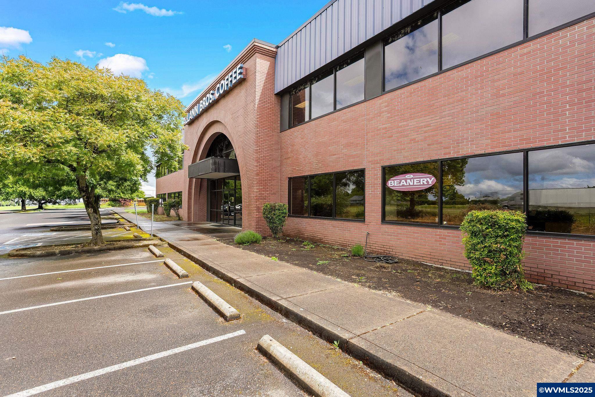 1820 - 1852 Fescue St SE