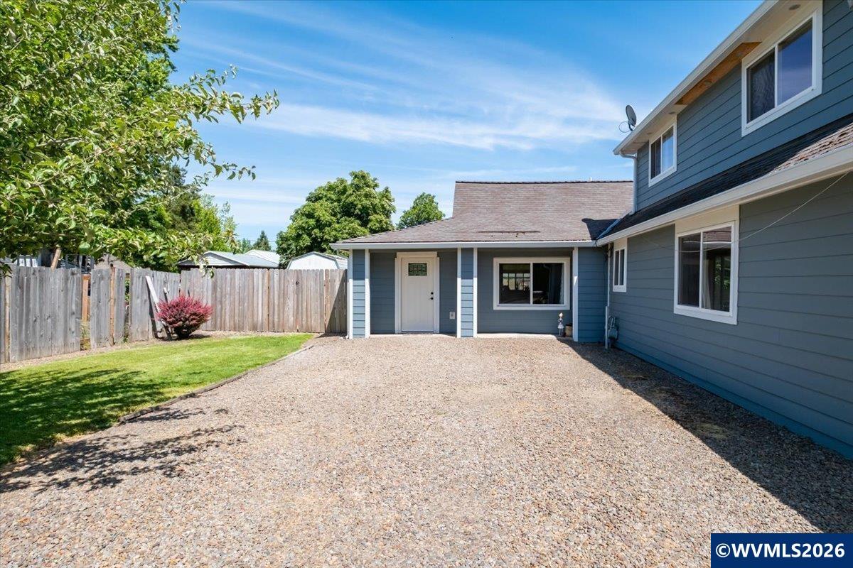 1375 Elm St SW