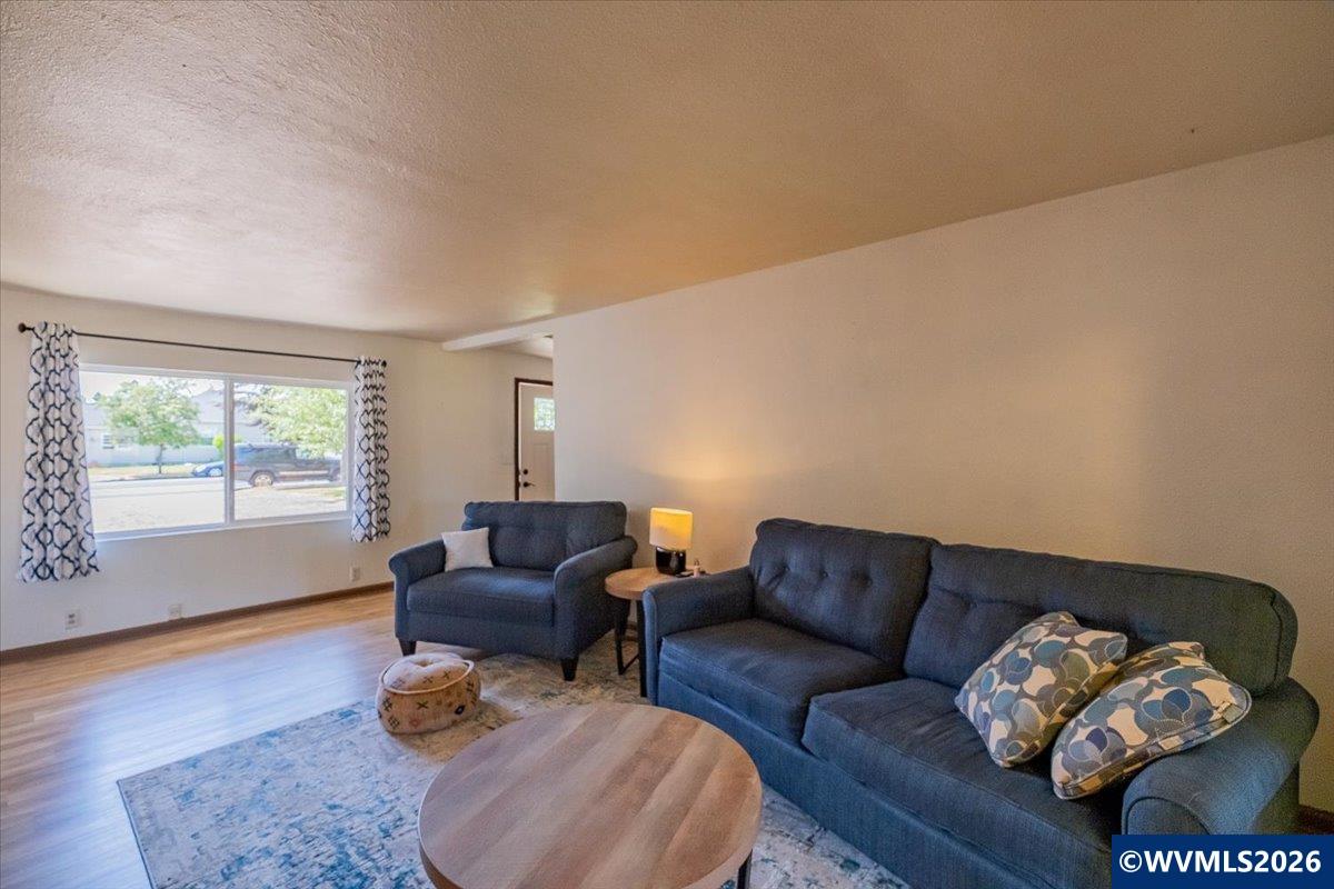 1375 Elm St SW