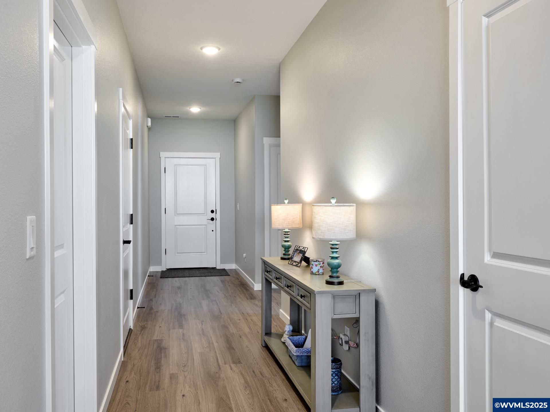 5419 Earth Pl NE