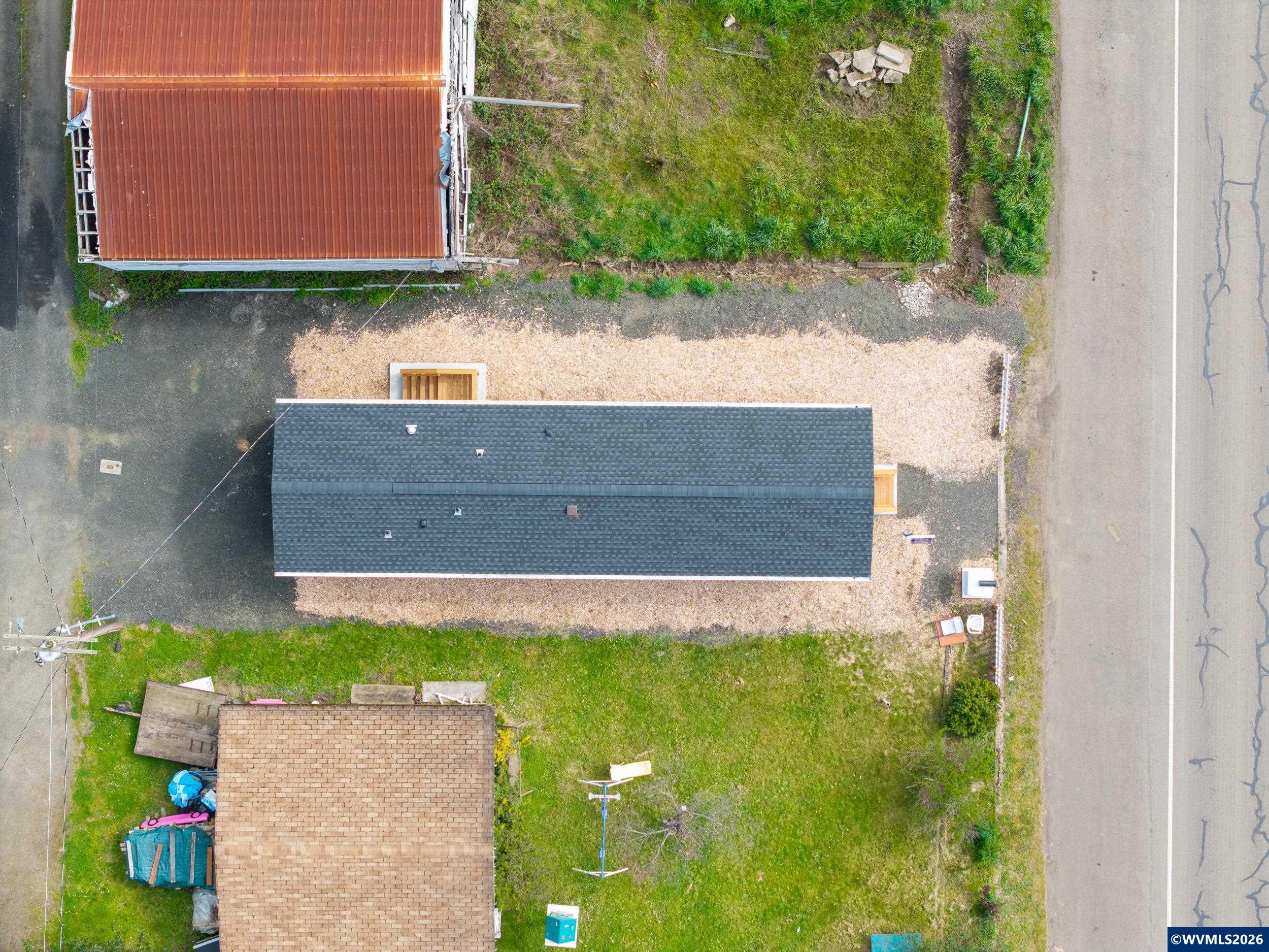175 E Main St