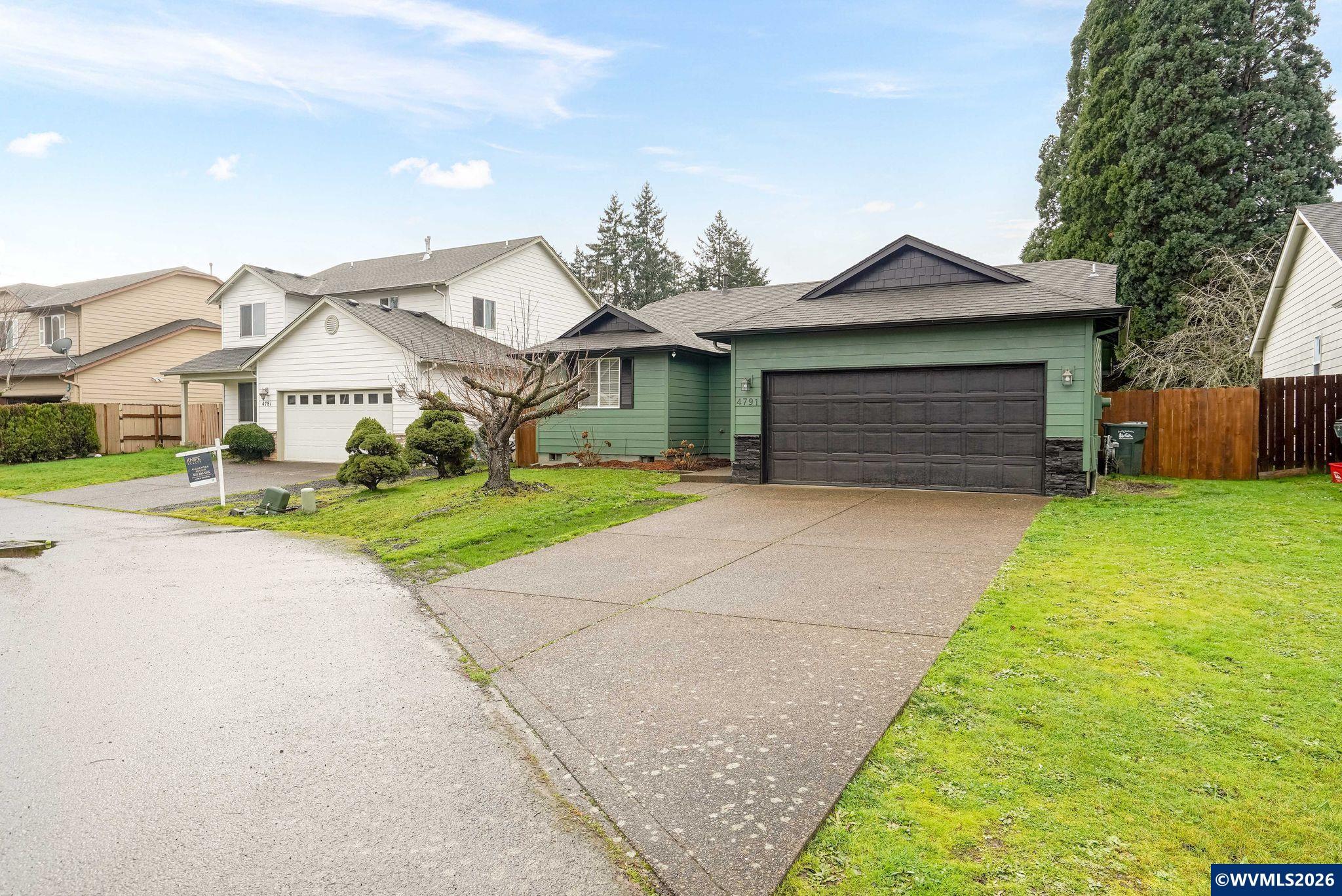 4791 Currant Ln NE