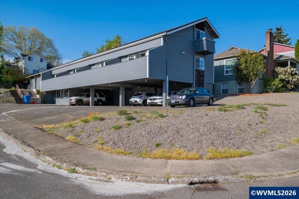 2005 SUMMER ST SE, SALEM, OR 97302 - Image 2cd2e9902e07bd3830be681a7247697a/3949127385