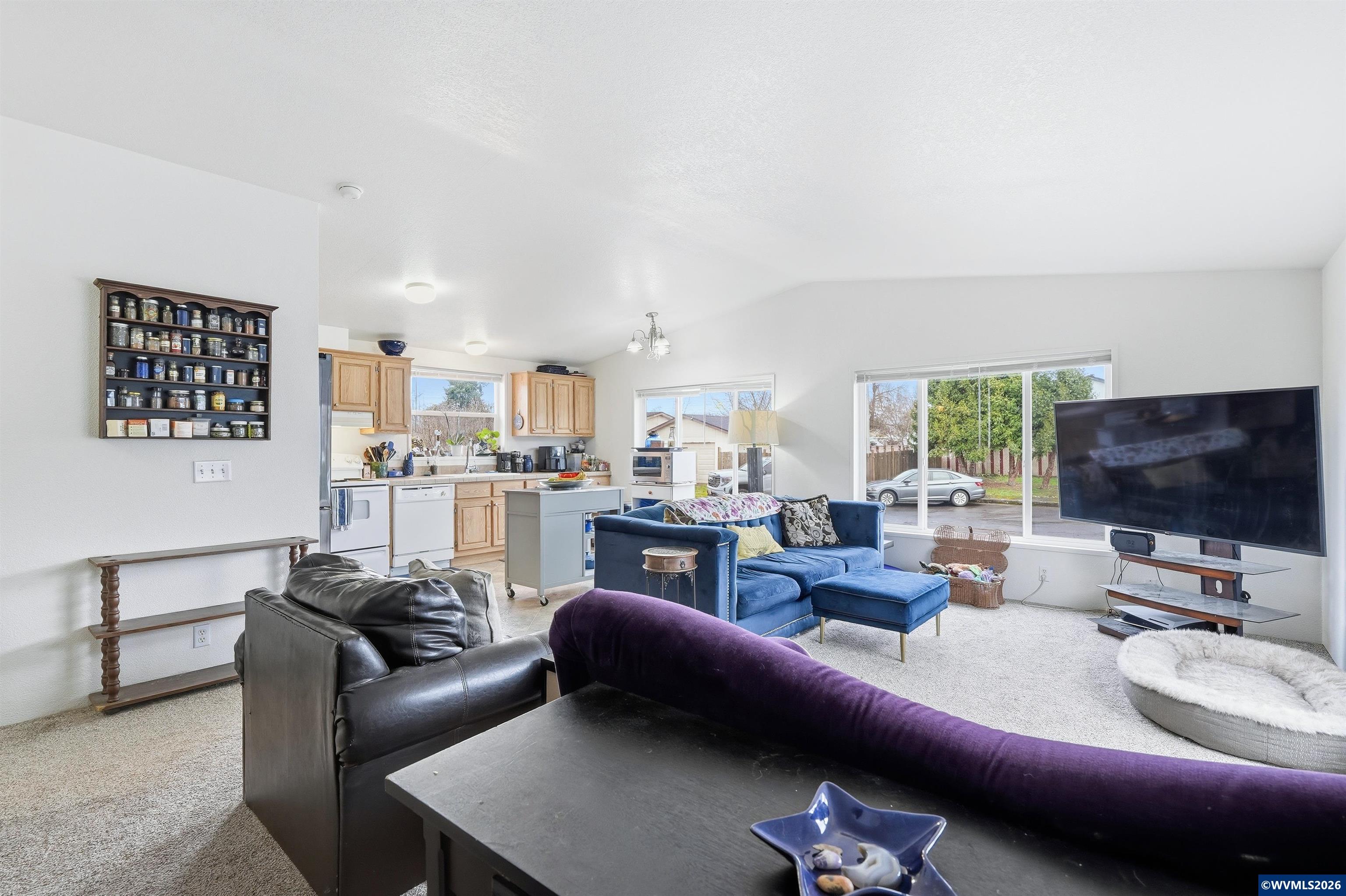 341 Cornerstone Ct NE