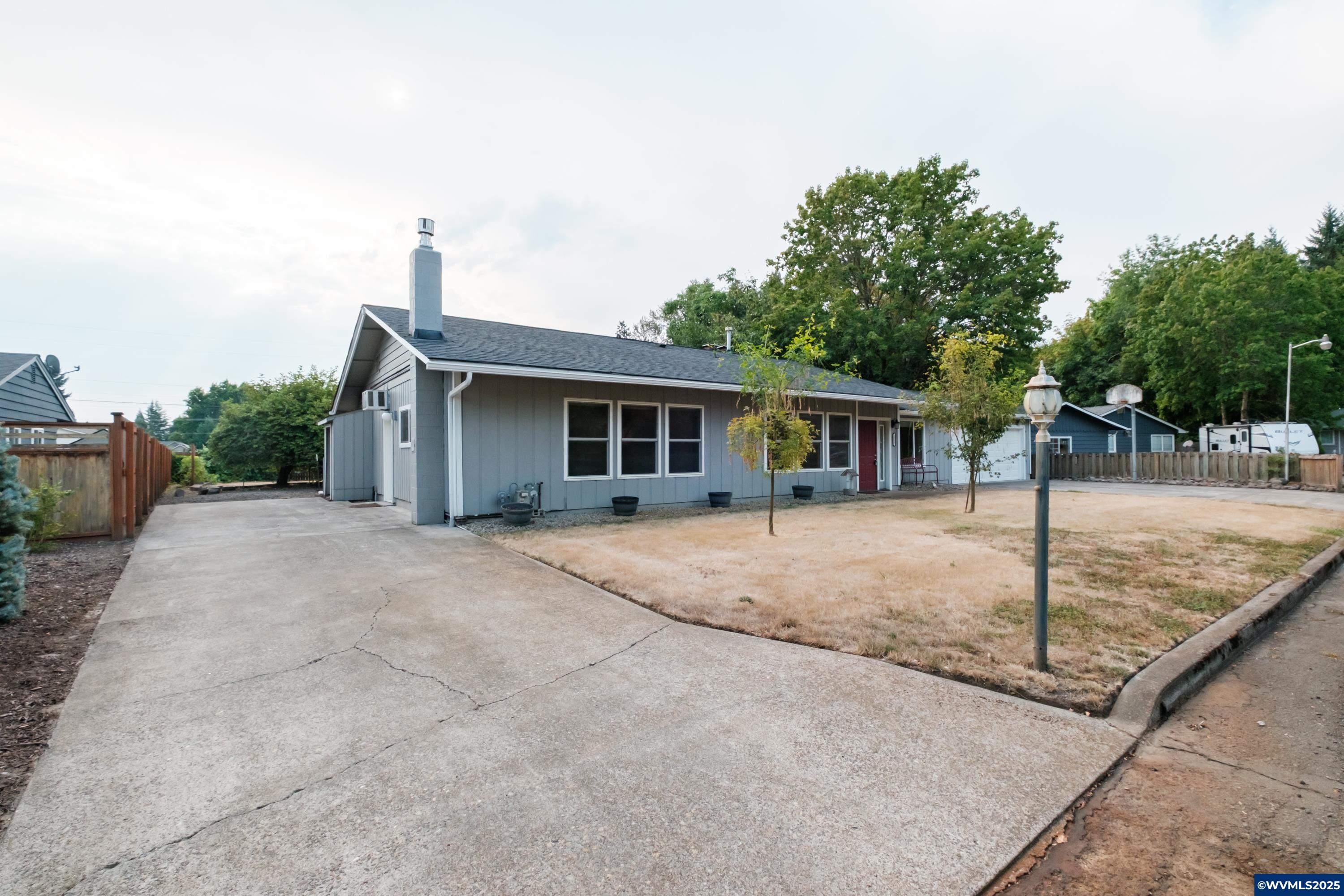 1217 NW Sherwood Pl