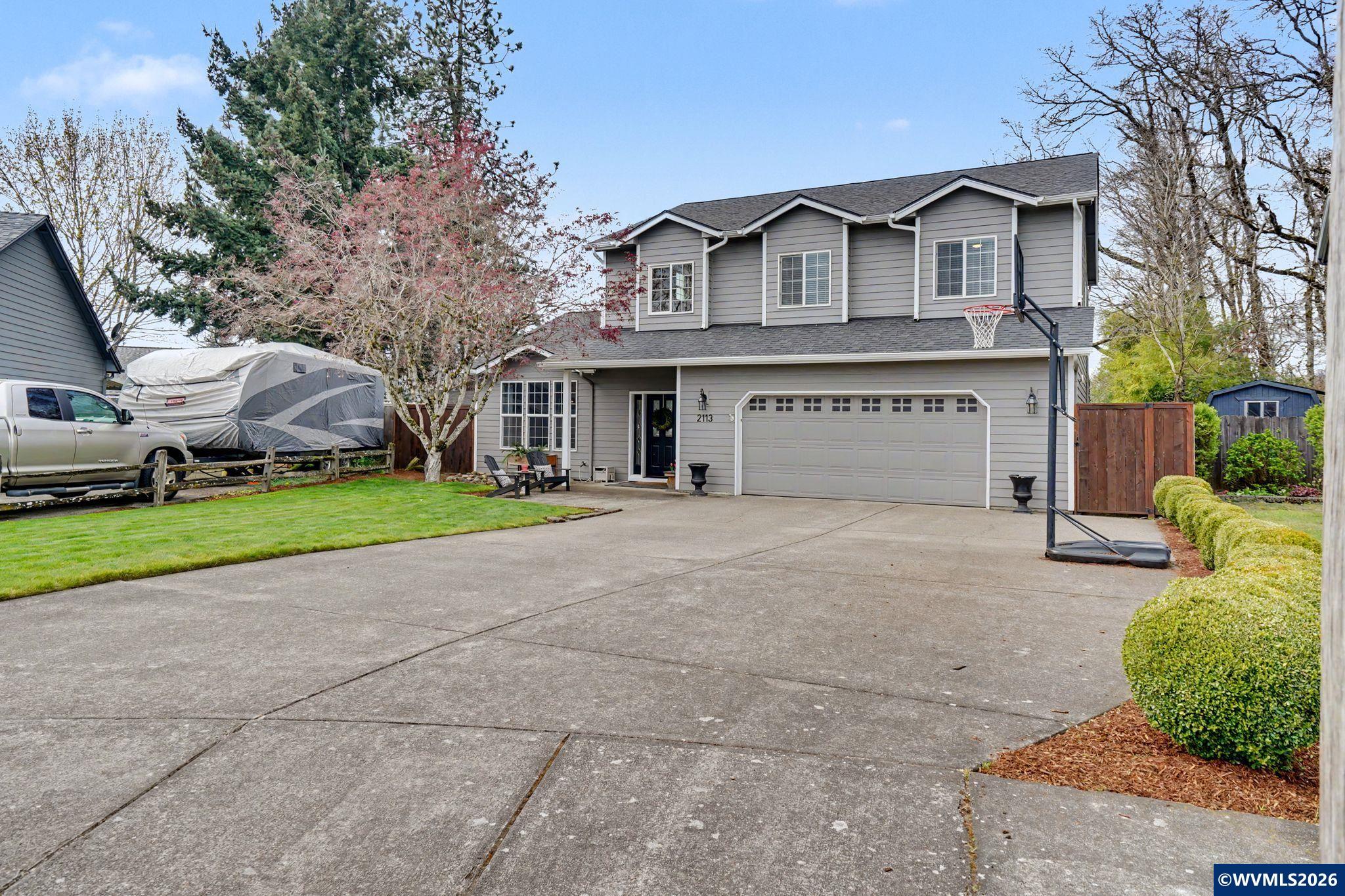 2113 Goldfinch Av SE