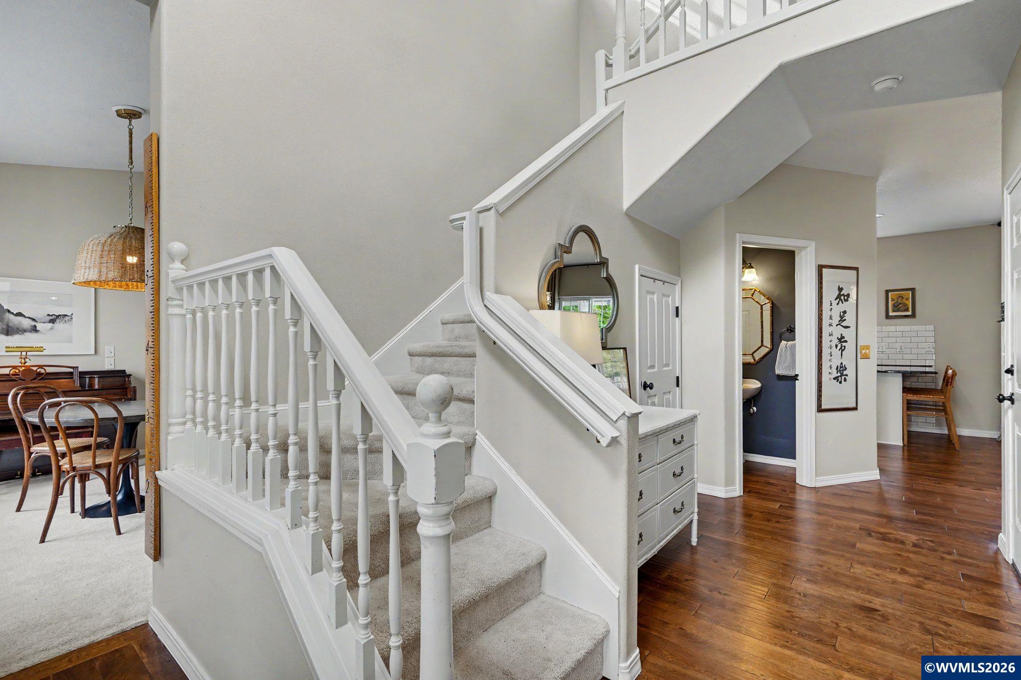 2113 Goldfinch Av SE