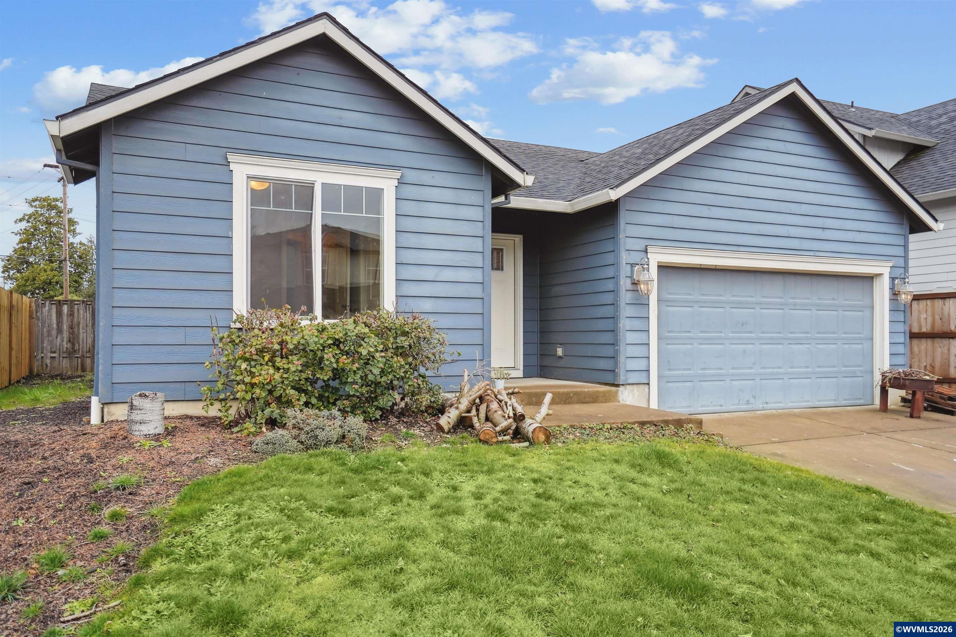 1055 SE Millright Av