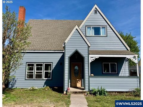 59 Eaton St Lebanon OR 97355